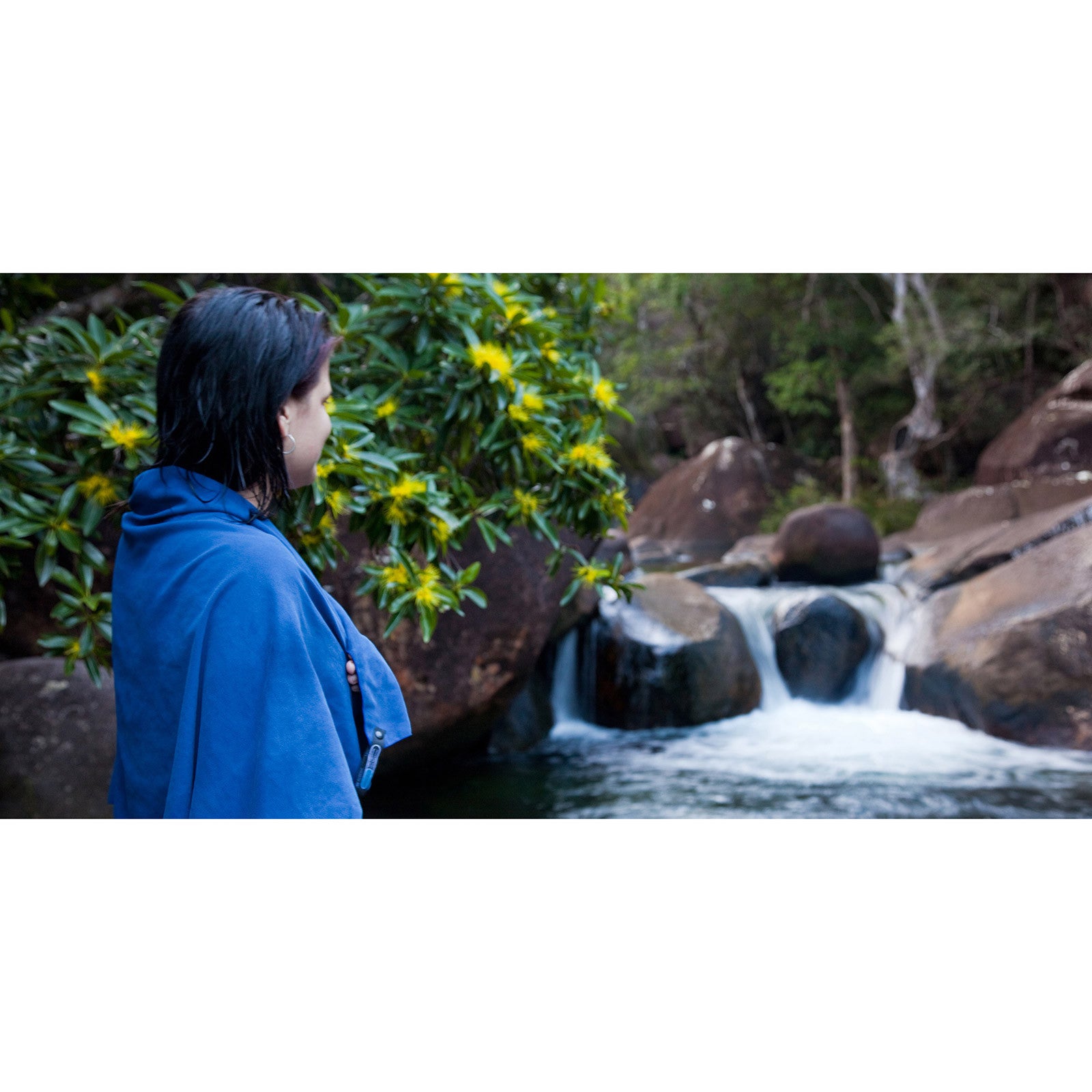 Sea to Summit Tek Towel™ - Lightweight, Quick-Dry, Antimicrobial Camping & Travel Towel for Hiking, Backpacking, Beach & Gym Use