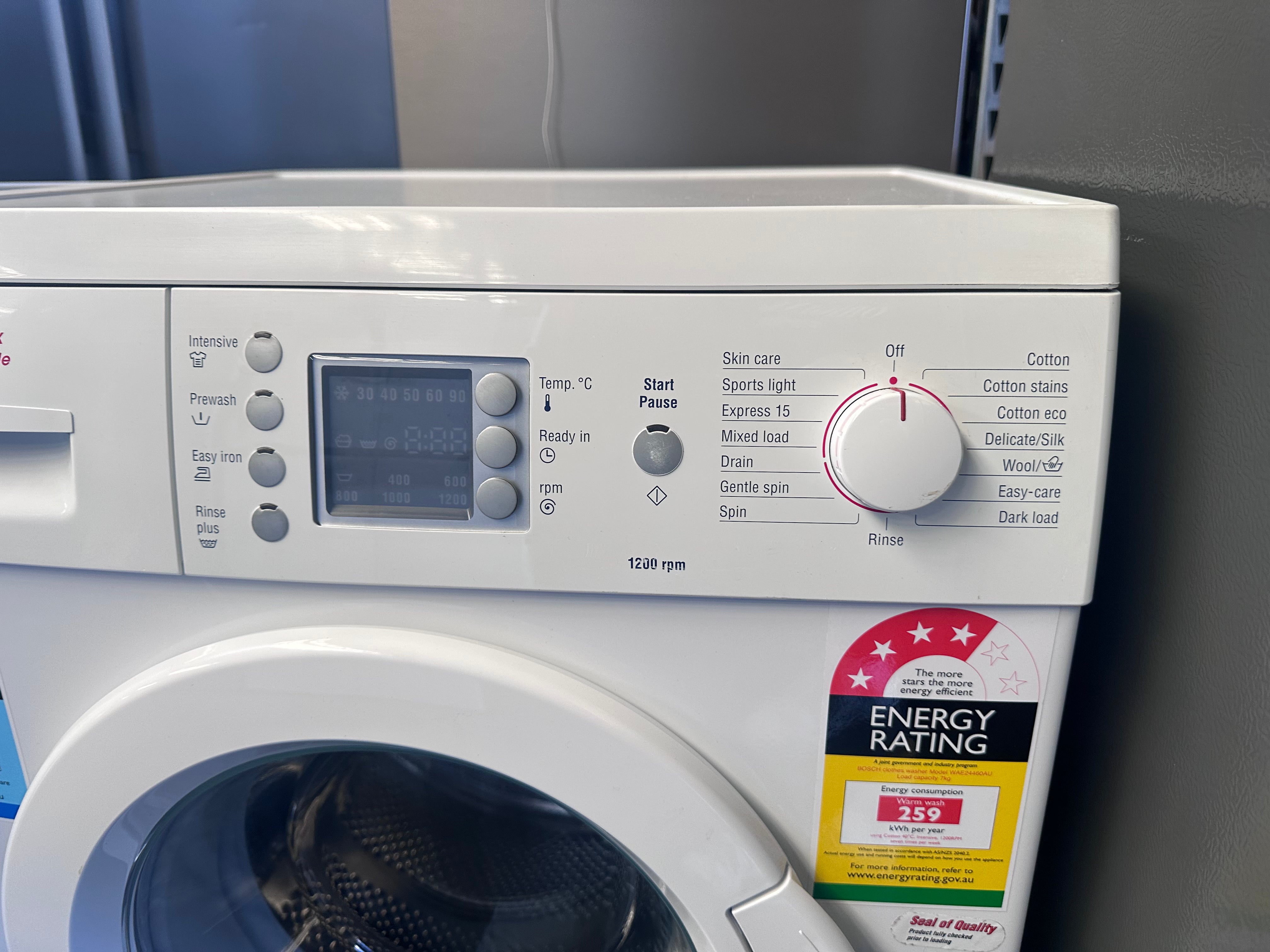 Refurbished Bosch 7kg Front Load Washing Machine - Energy Efficient & Quiet Operation for Apartments, Small Homes & Laundry Rooms