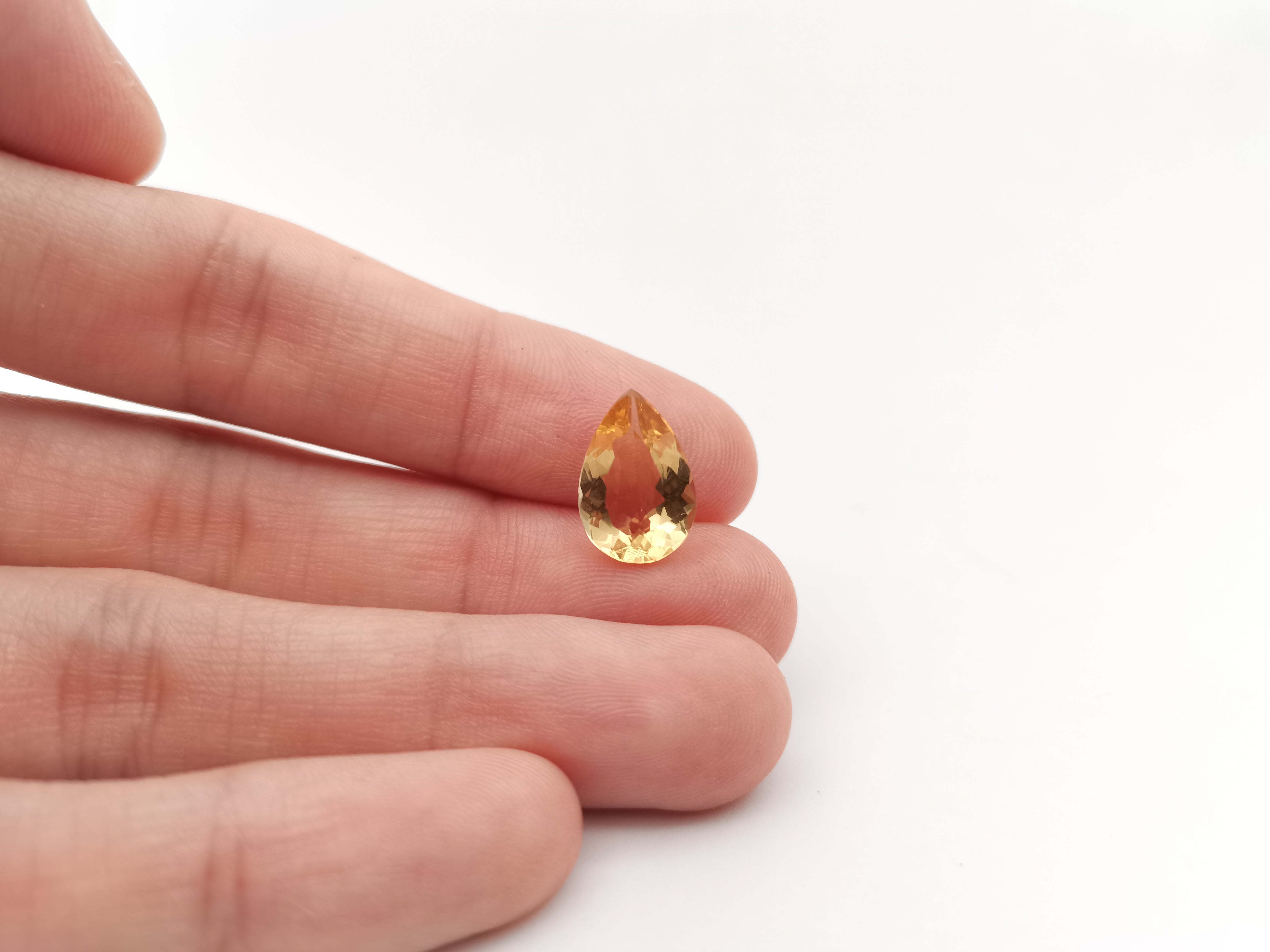 Natural Heliodor Yellow Beryl Gemstone 3.33 Carat - Loose Stone for Jewelry Making, Engagement Rings & Collector's Items
