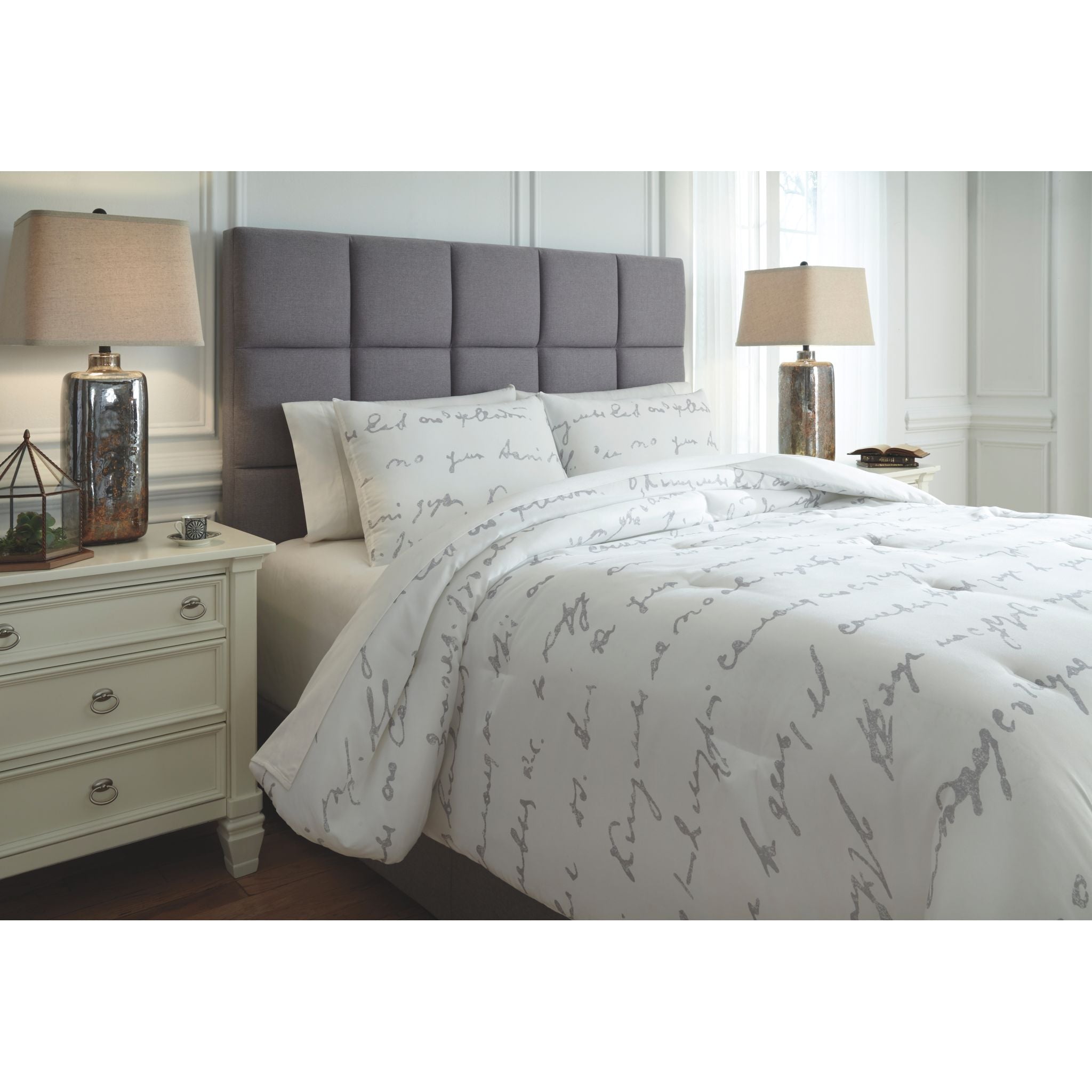 Adrianna Queen Comforter Set - 7-Piece Luxury Bedding Set with Comforter, Pillow Shams, Sheet Set & Bed Skirt - Soft Microfiber for All Seasons - Perfect for Master Bedroom, Guest Room & Hotel Decor