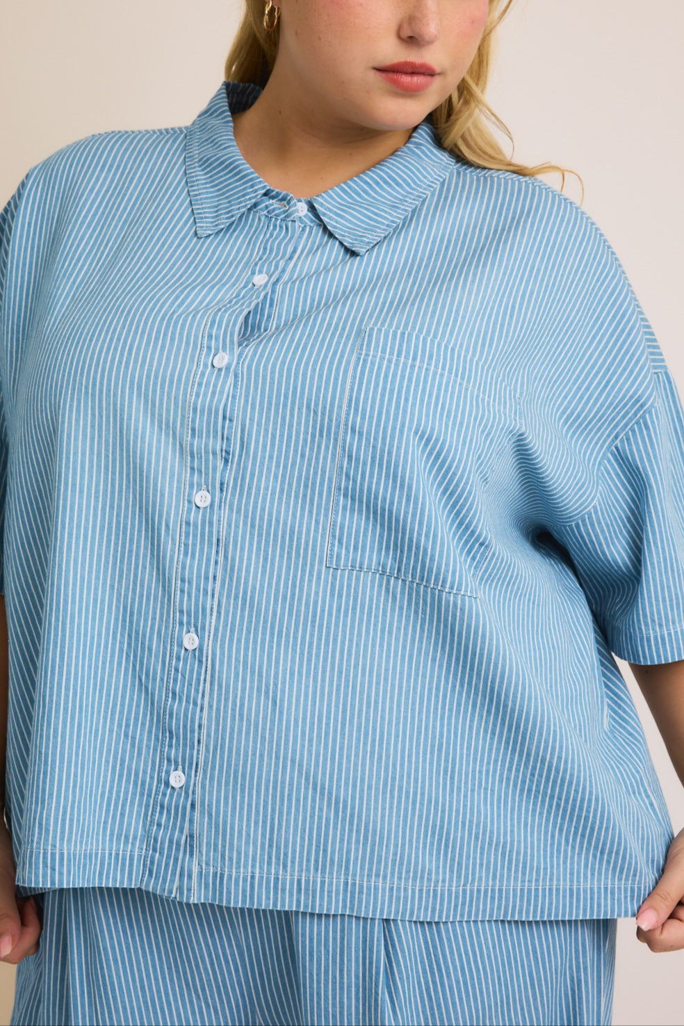 Slim Fit Button Up Shirt for Men - Premium Stretch Dress Shirts with Fine Line Pattern | Business Casual & Office Wear | Formal & Wedding Attire