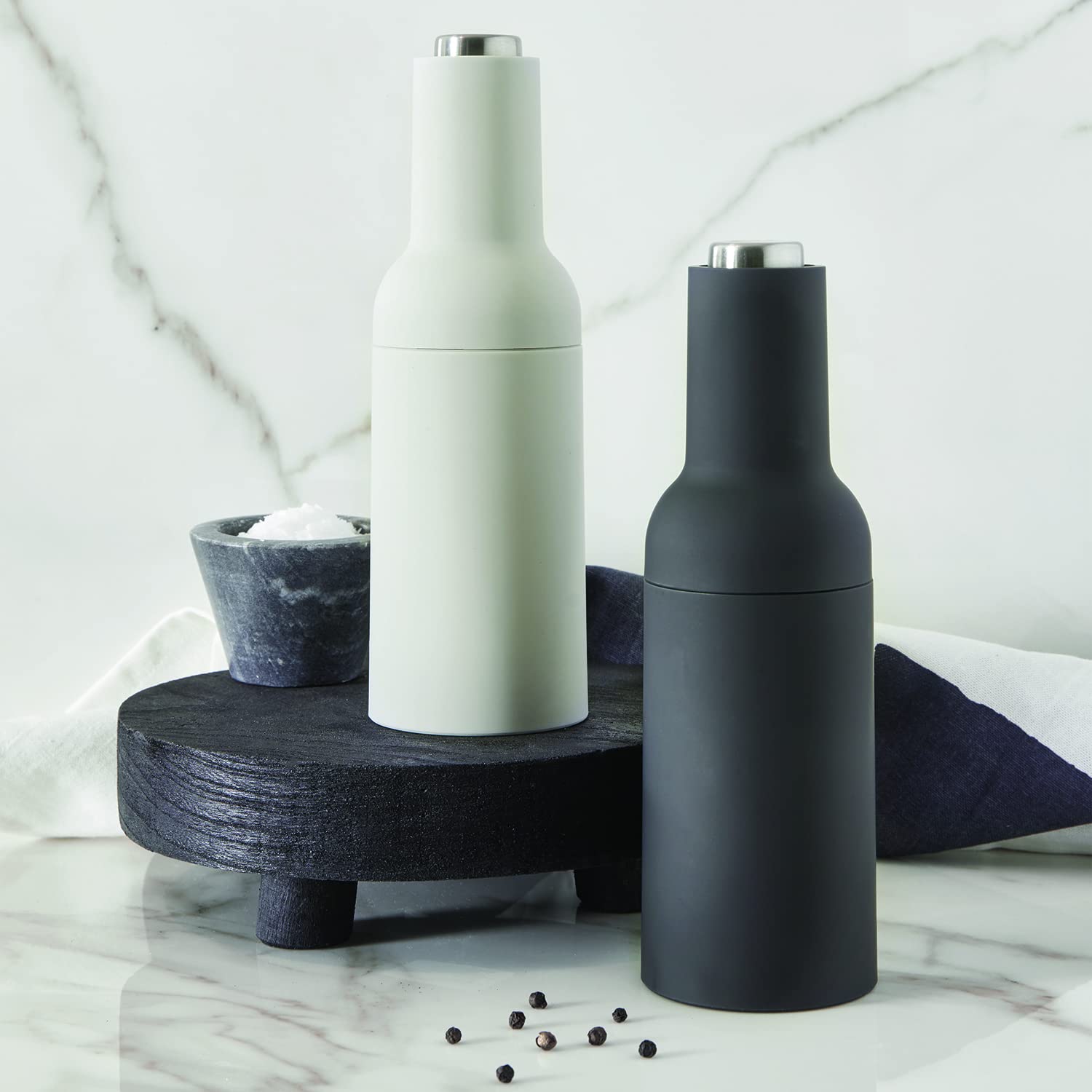 Santa Barbara Design Studio Electric Salt and Pepper Grinder Set - 8.75-Inch Matte Black Mill for Fresh Seasoning | Perfect for Kitchen, Dining Table & Gourmet Cooking