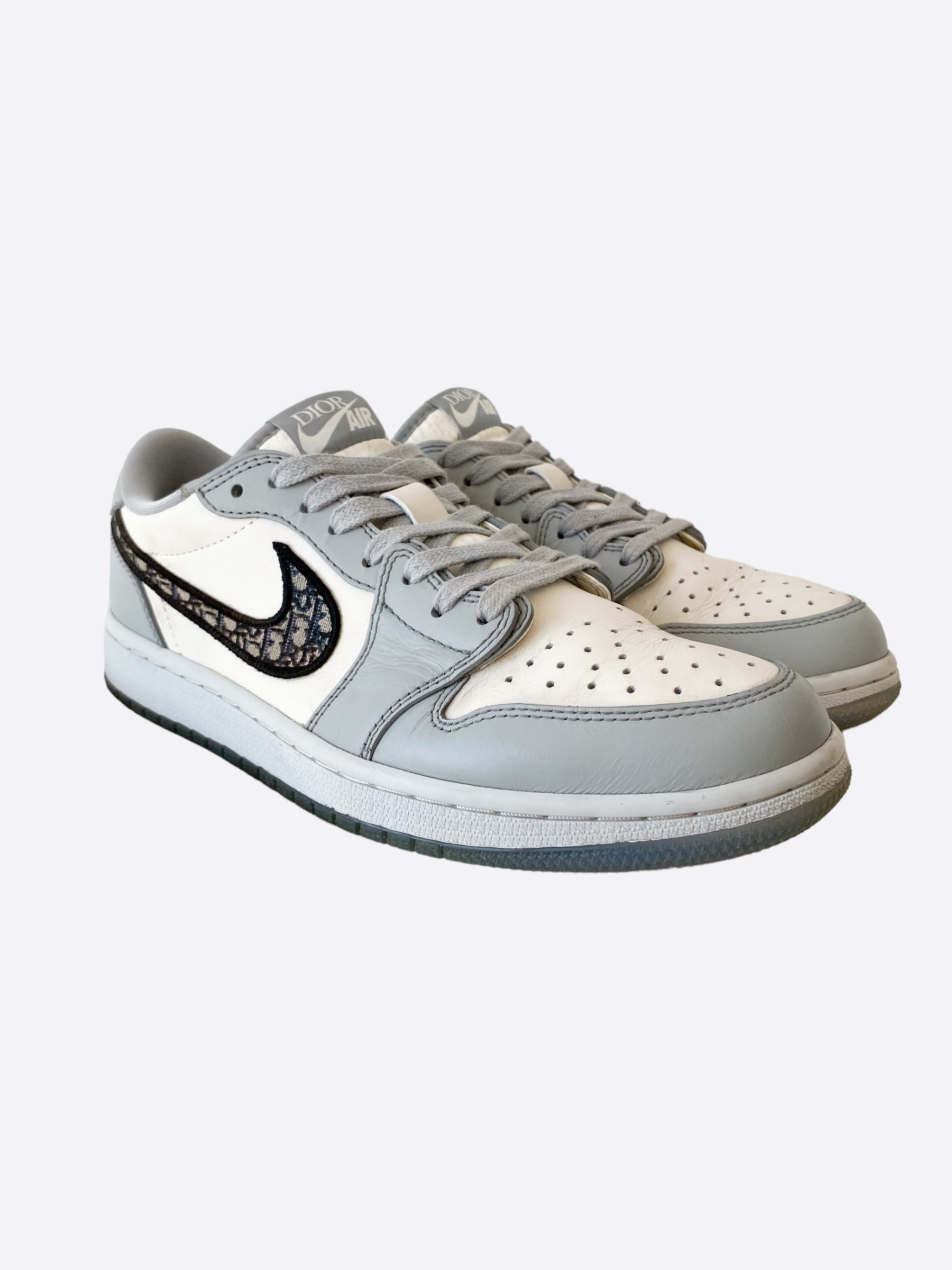 Dior Air Jordan 1 Low Top Sneakers for Men - Luxury Designer Basketball Shoes - Perfect for Streetwear, Casual Outfits & Sneaker Collection