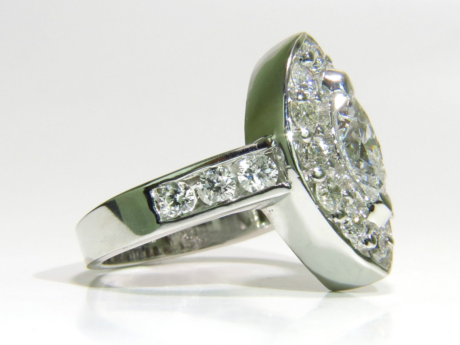 2.62 Carat Diamond Cluster Ring - Marquise & Round Cut 14K Gold Halo Engagement Ring for Women, Perfect for Weddings, Anniversaries & Special Occasions