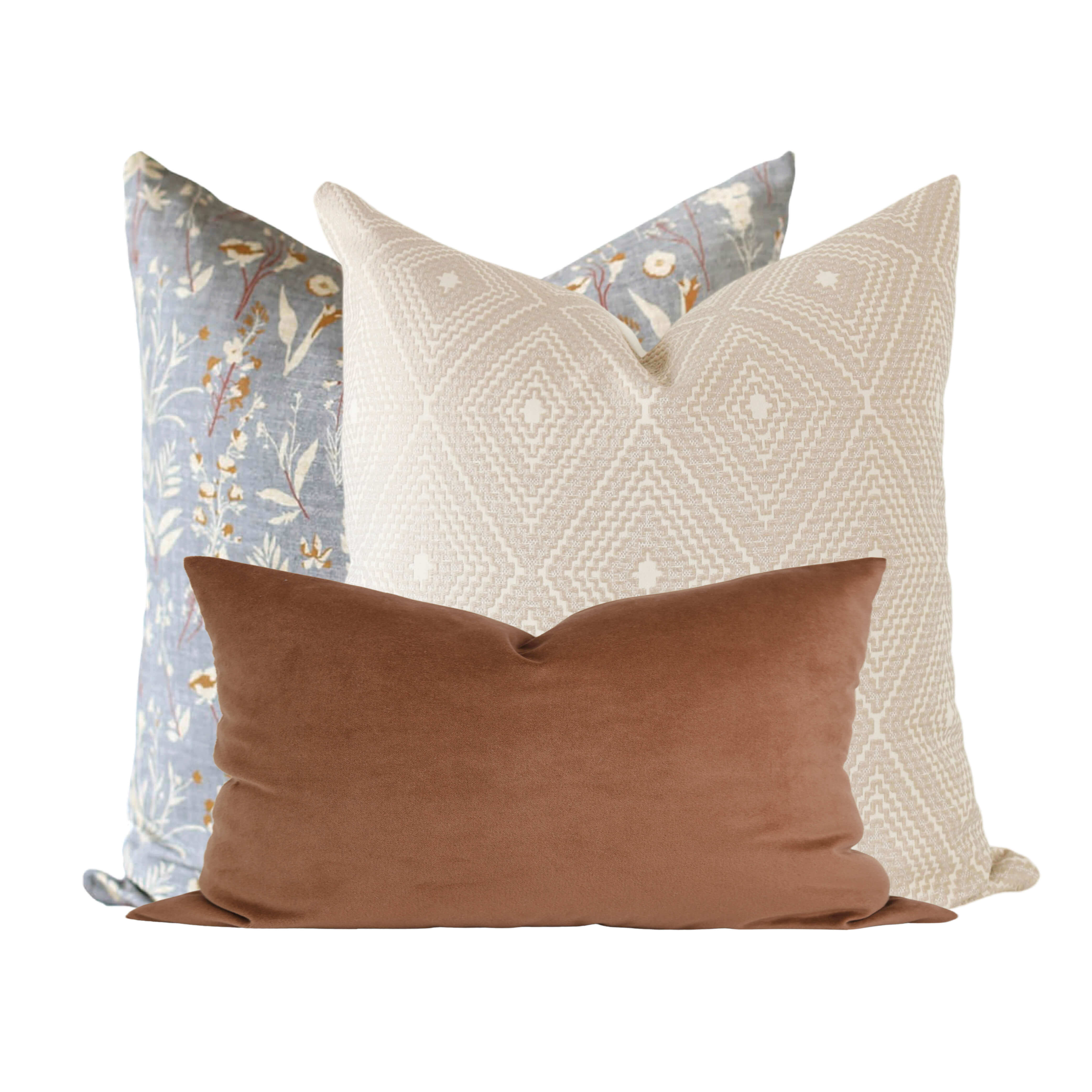 Luxury Pillow Combination Set #39 - Soft & Supportive Bed Pillows for Side, Back & Stomach Sleepers - Perfect for Home, Hotel & Guest Room Comfort