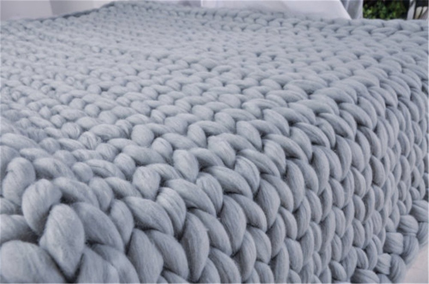 MLMGUO Giant Merino Wool Yarn - Super Soft Bulky Roving for Arm Knitting (8 lbs, Light Gray) | Perfect for Chunky Blankets, Scarves & DIY Home Decor Projects