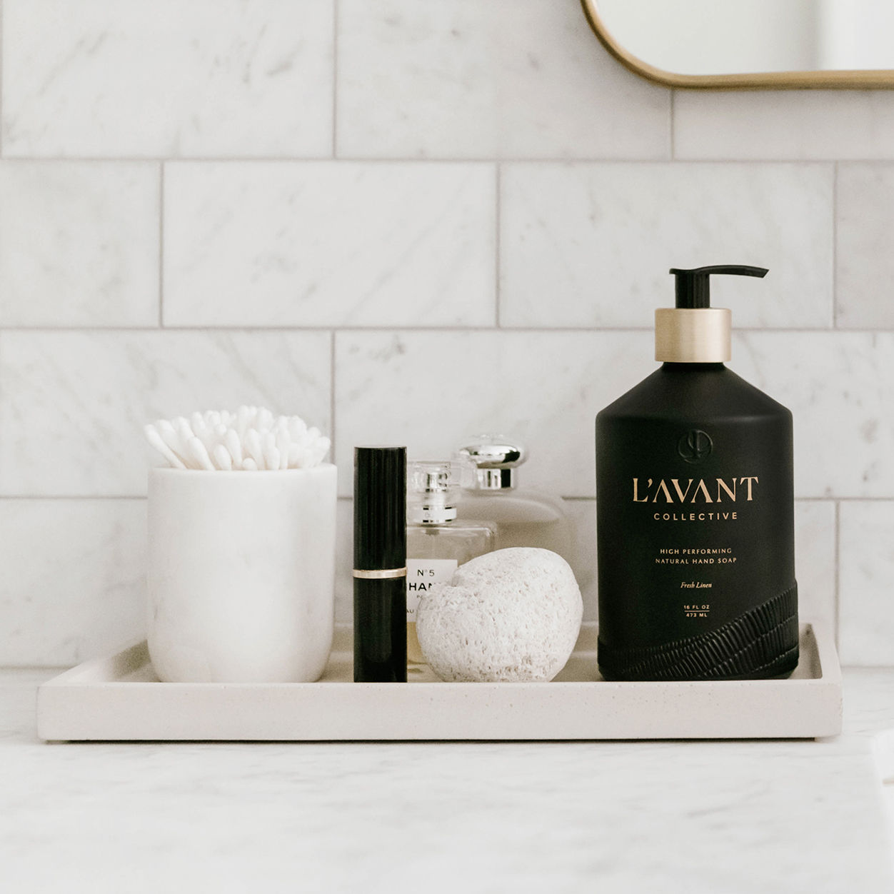 Fresh Linen Scented Hand Soap - Moisturizing & Antibacterial - Perfect for Bathroom, Kitchen & Office Use