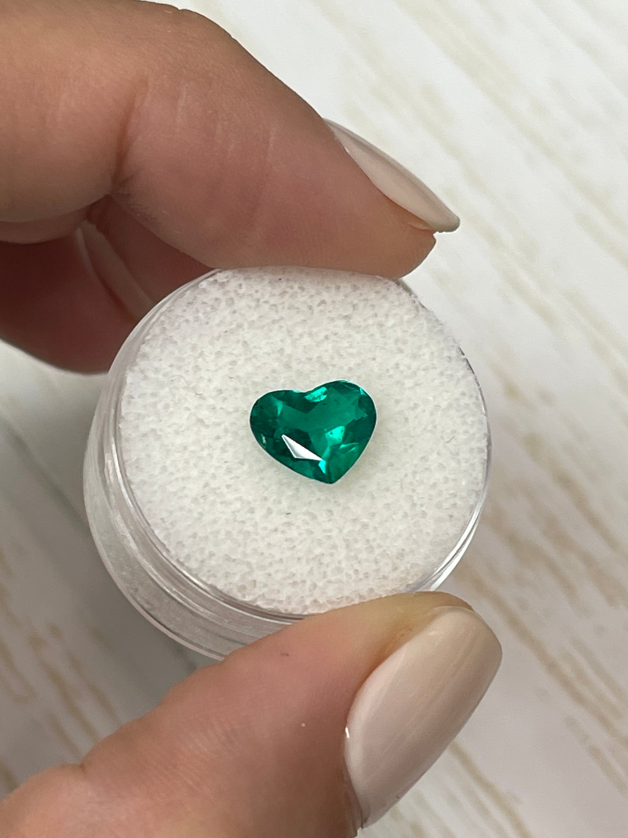 1.55 Carat Vivid Muzo Green Natural Loose Colombian Emerald Heart Cut Gemstone - Perfect for Engagement Rings, Fine Jewelry & Luxury Gifts