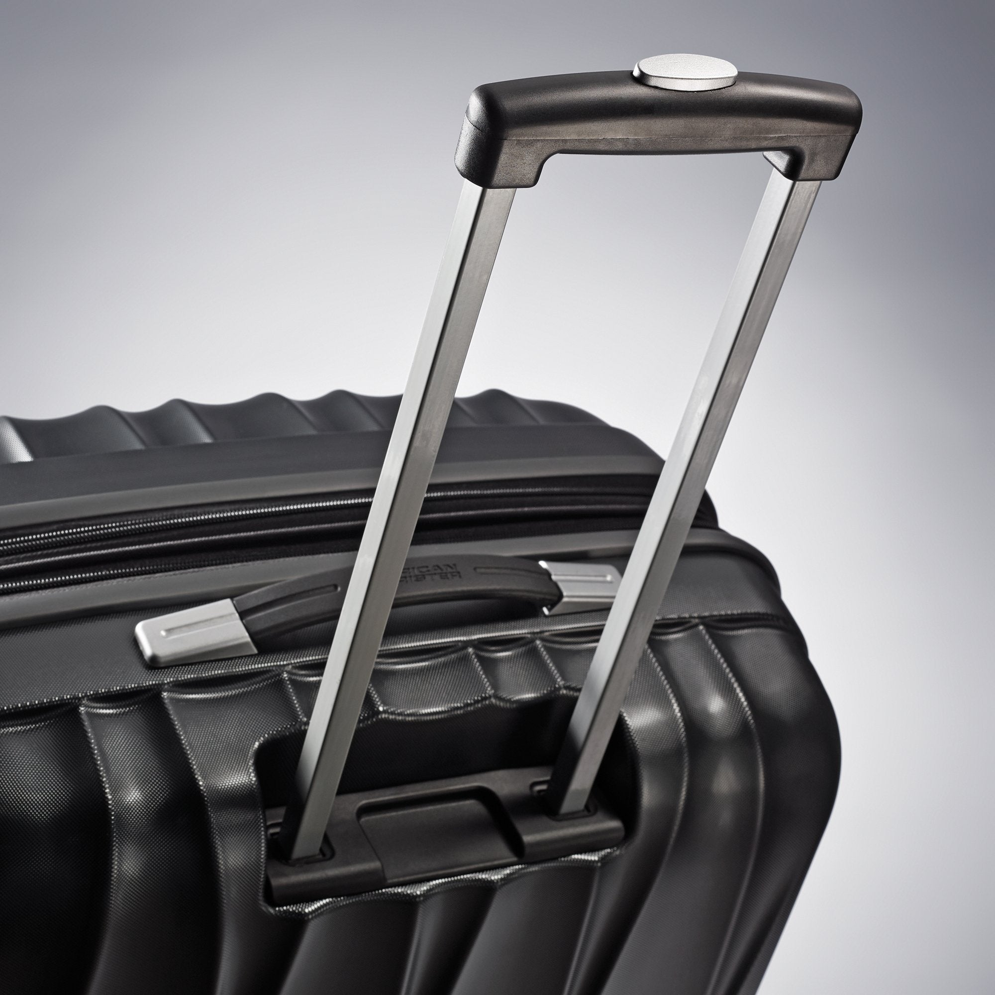 American Tourister Arona Premium Hardside Spinner Luggage Set 3-Piece (20