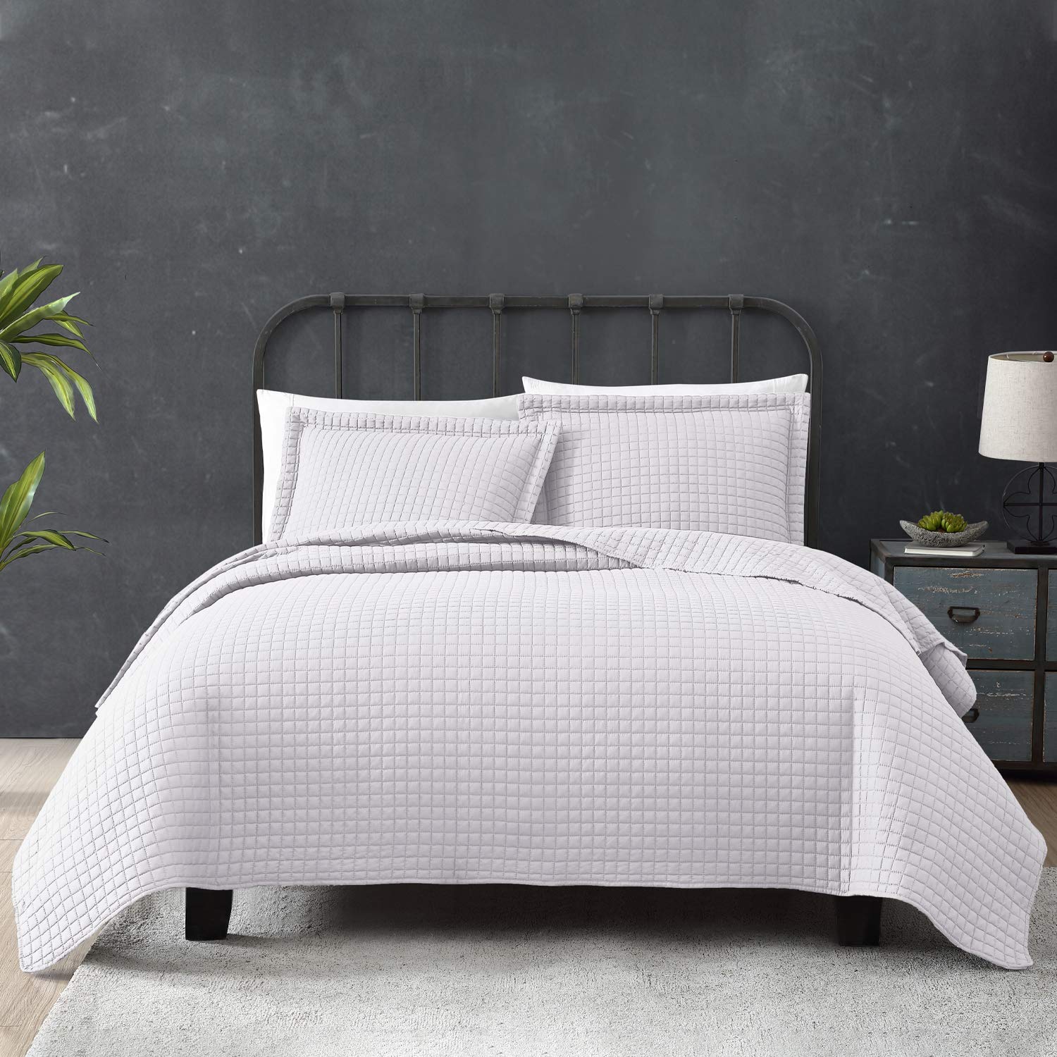 Tempcore King Size 3-Piece Quilt Set - Ultra Soft Microfiber Lightweight Bedspread with 2 Shams | All-Season White Checkered Design | Perfect for Master Bedroom, Guest Room & Dorm Decor