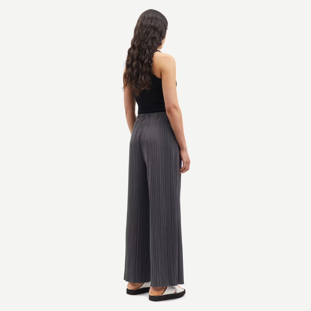 Alexo Tank Top for Women - Soft Stretch Black Camisole - Perfect for Yoga, Workout & Layering