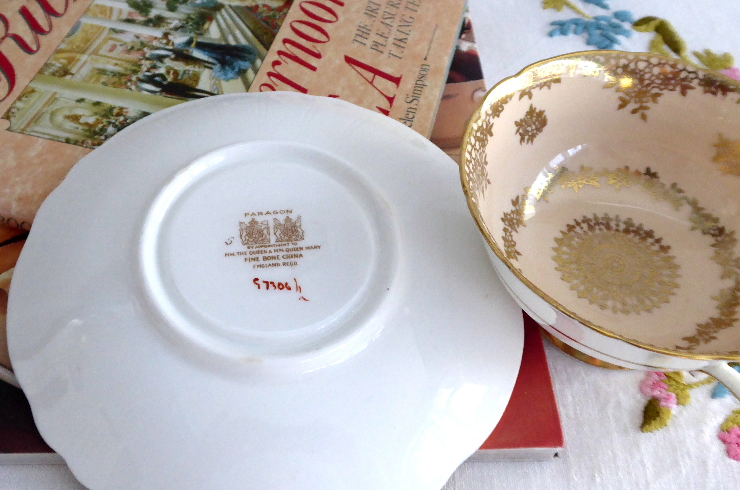 Vintage 1940s Gold Overlay Peach Paragon Tea Cup and Saucer Set - Elegant Gold Medallion Double Warrant Design - Perfect for Afternoon Tea, Bridal Showers & Antique Collectors