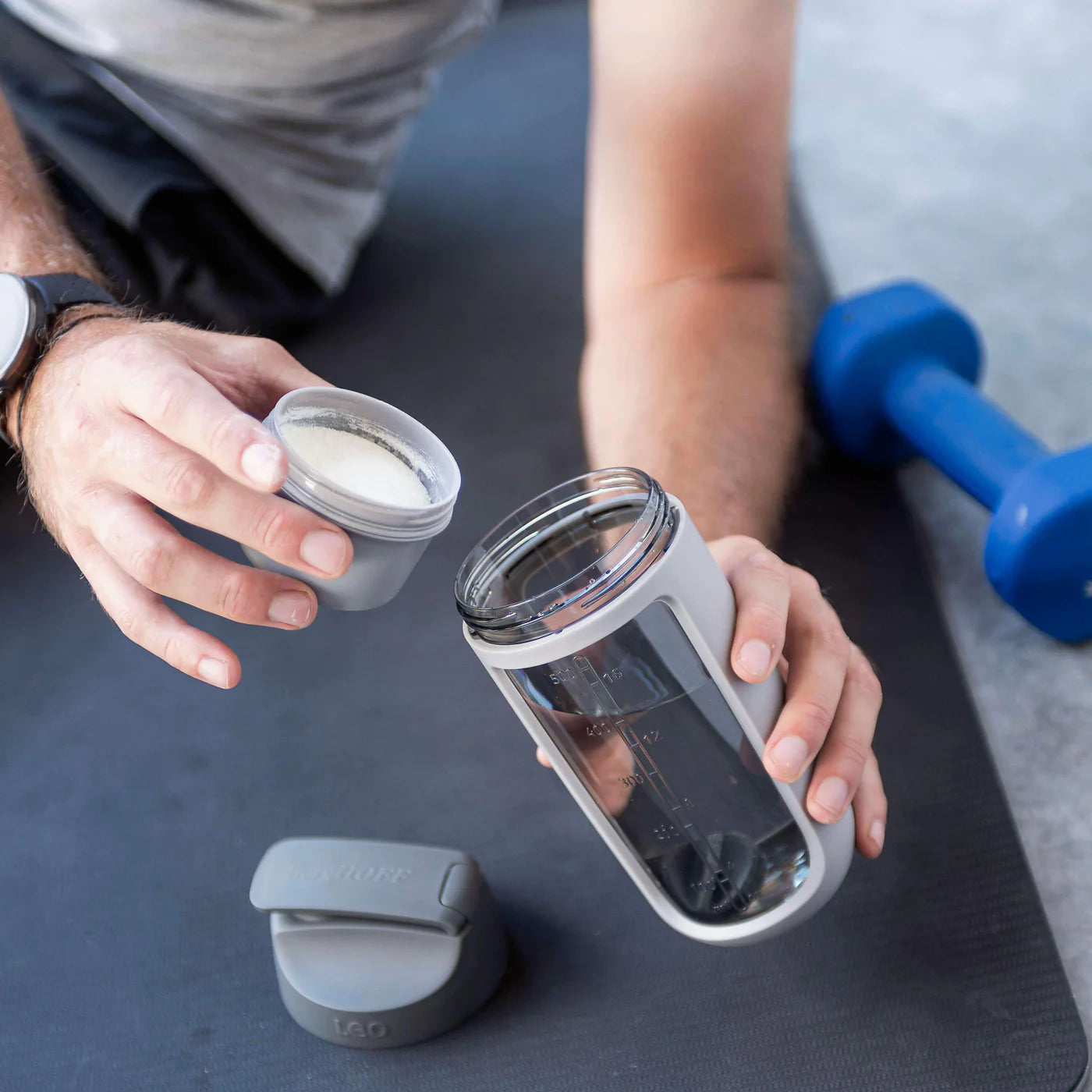 500ml Grey Shaker Bottle with Powder Compartment - Perfect for Protein Shakes, Gym Workouts & Meal Prep On-The-Go