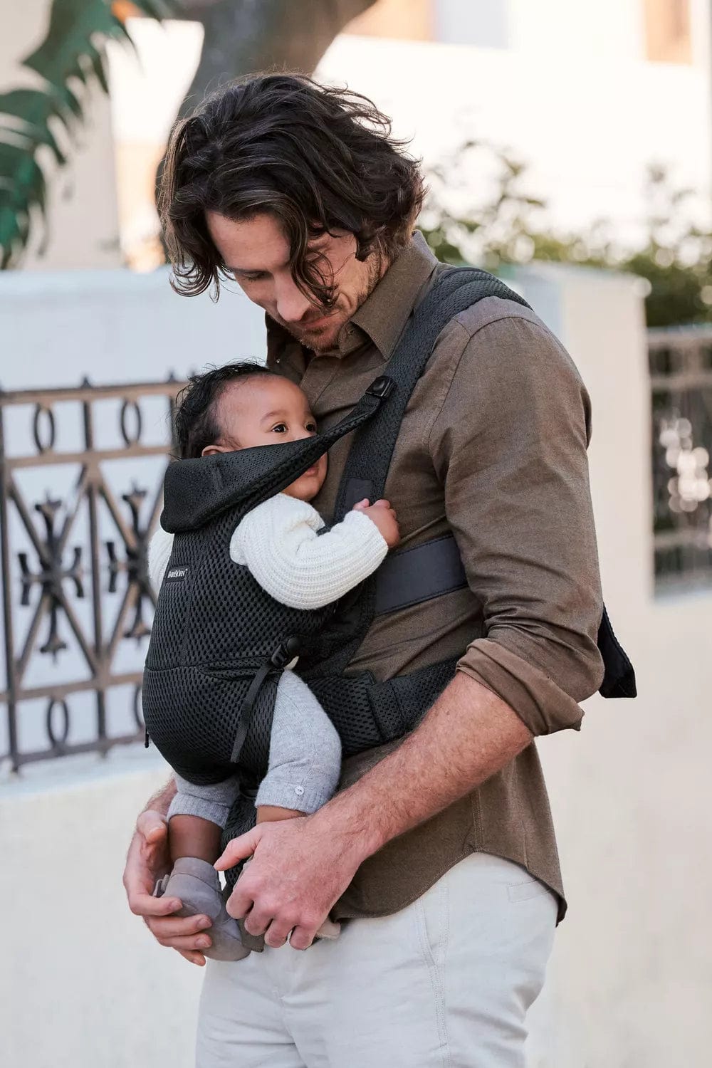 BabyBjorn Baby Carrier Free 3D Mesh - Breathable & Ergonomic Infant Carrier for Newborn to Toddler - Perfect for Hiking, Travel & Everyday Use