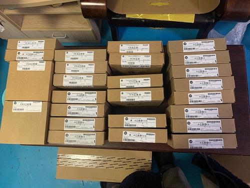Allen Bradley 1768 ENBT PLC Module - Industrial Automation Control System for Factory Equipment & Machinery | Compatible with CompactLogix Systems | Perfect for Manufacturing Plants & Production Lines