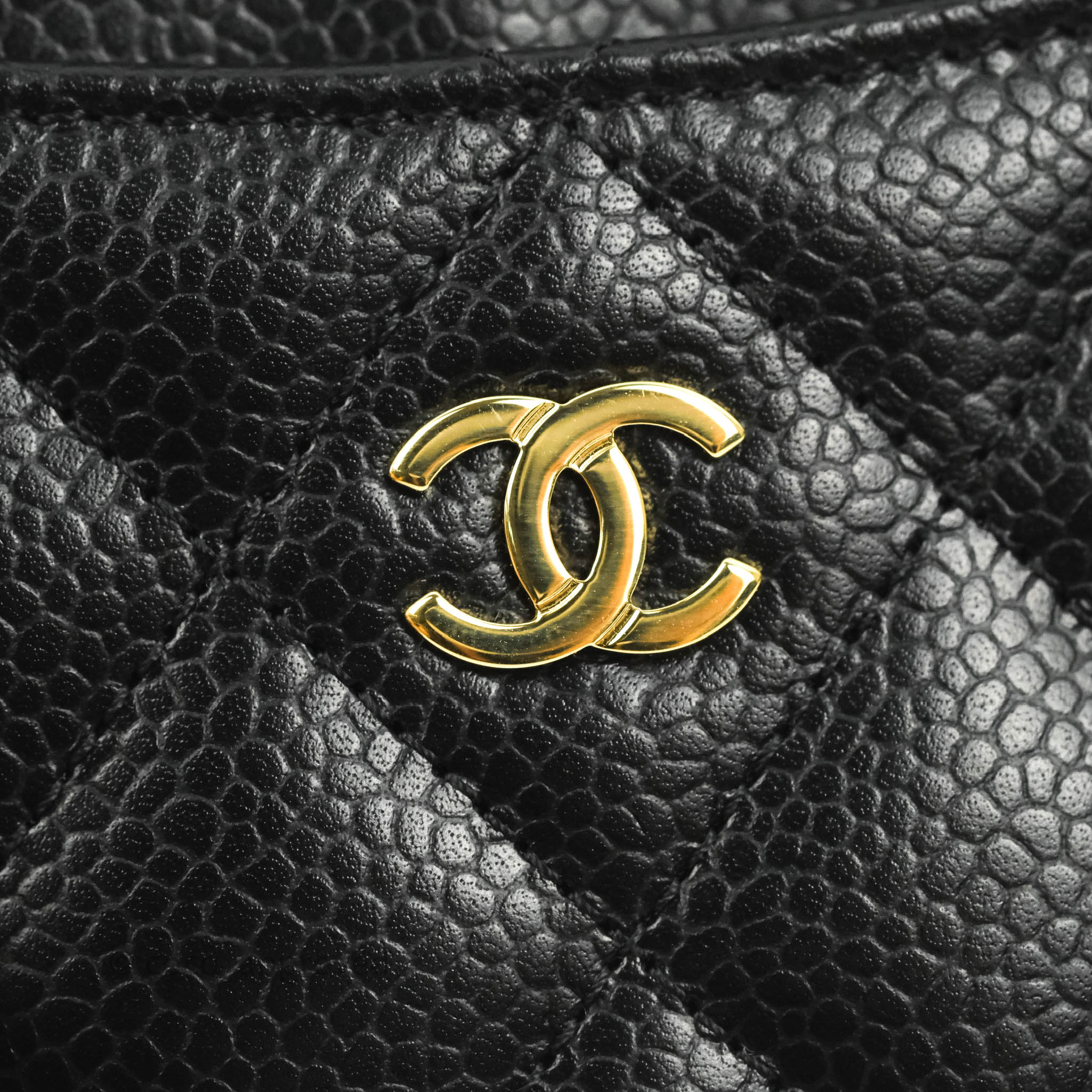 Chanel Classic Flat Card Holder in Black Caviar Leather with Gold Hardware - Luxury Wallet for Everyday Use & Travel