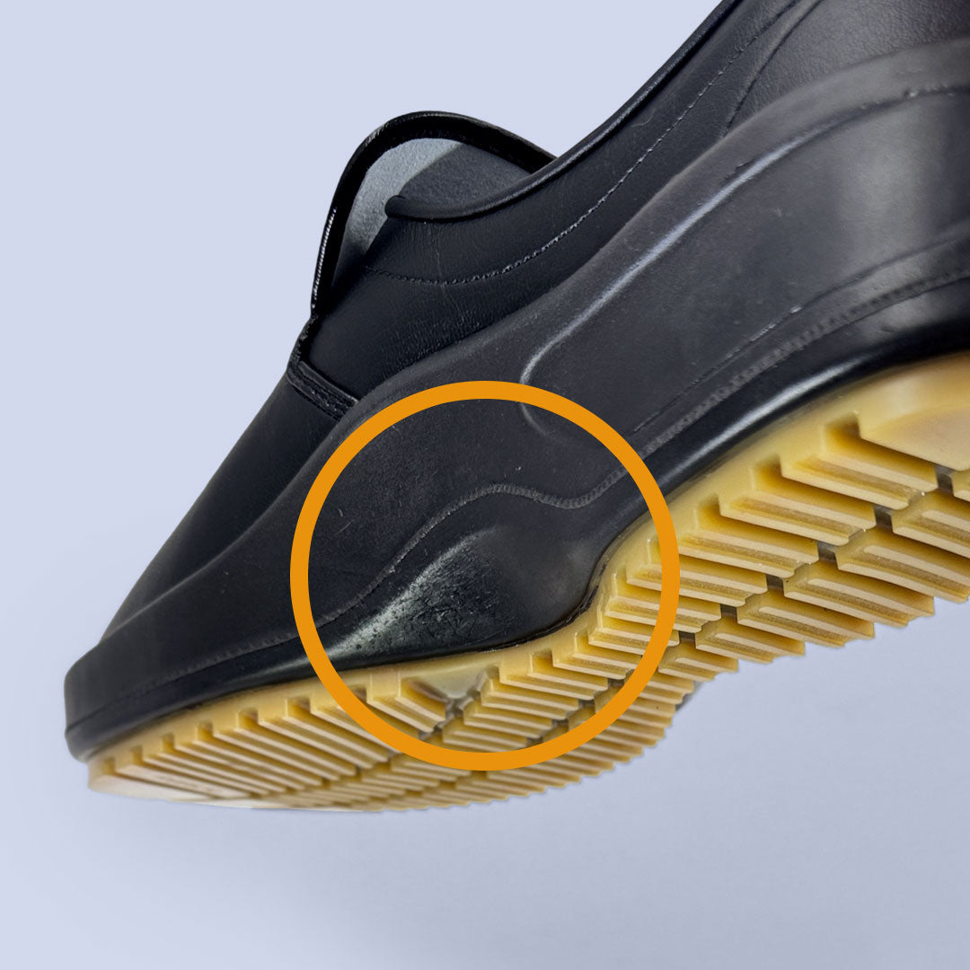 Chefmate Non-Slip Black Kitchen Shoes for Chefs & Restaurant Workers - Comfortable Anti-Skid Work Shoes for Cooking, Baking & Food Service