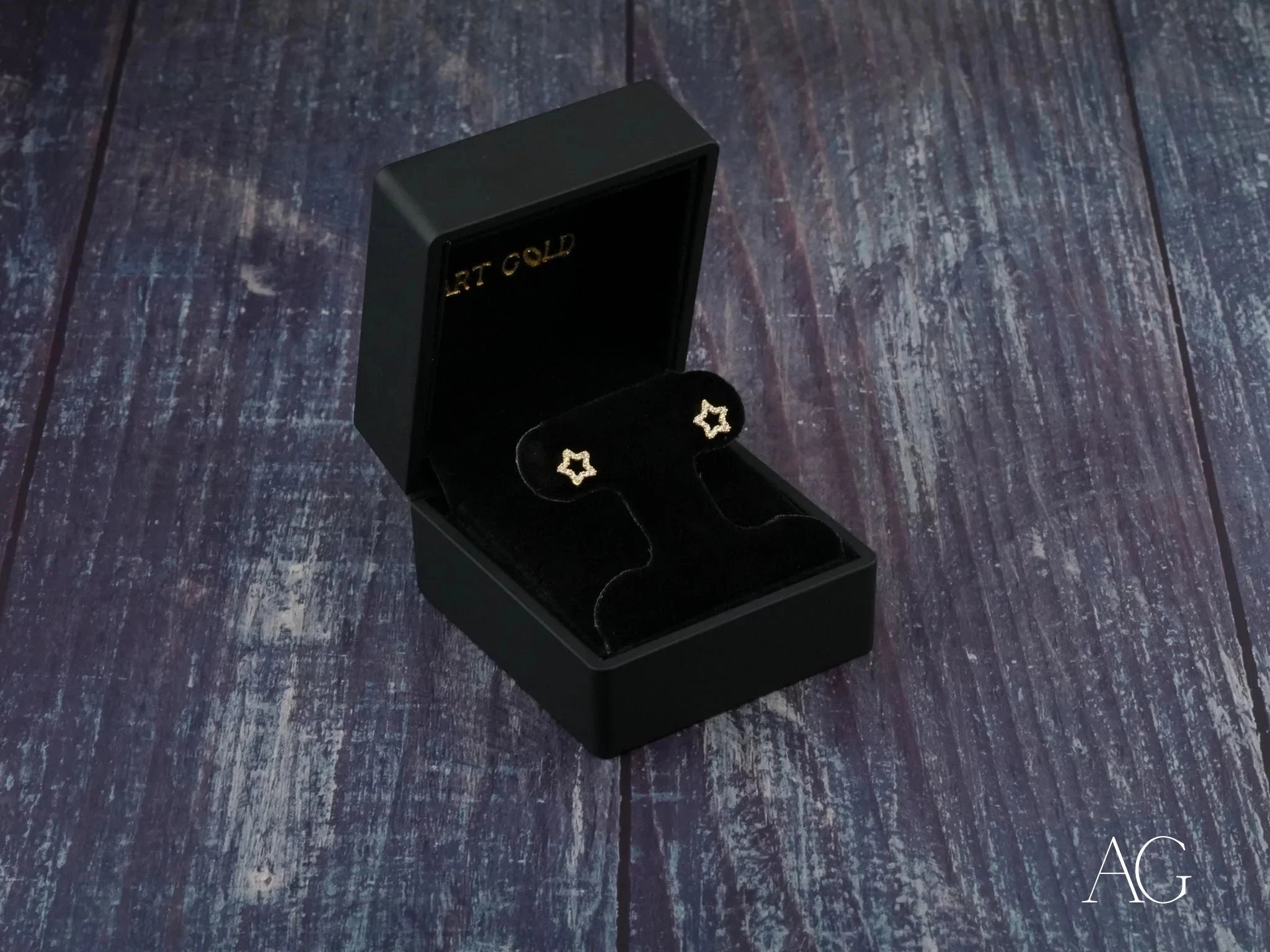 18K Gold Star Celestial Sparkle CZ Stud Earrings with Screw Backs - Perfect for Evening Parties, Weddings & Special Occasions