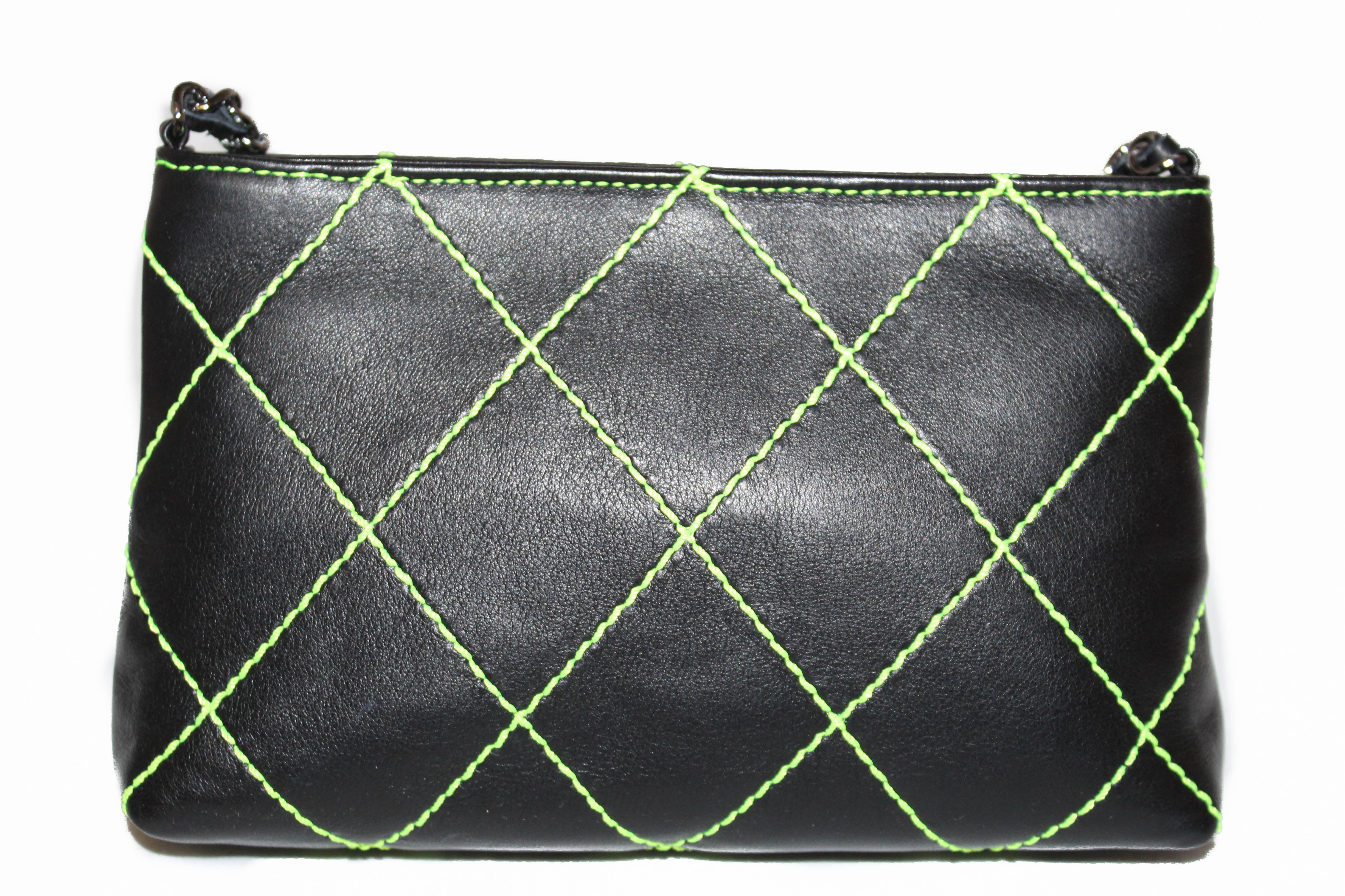 Authentic Chanel Black Quilted Leather Small Crossbody Bag with Chain Strap - Elegant Evening Clutch for Women's Parties & Date Nights