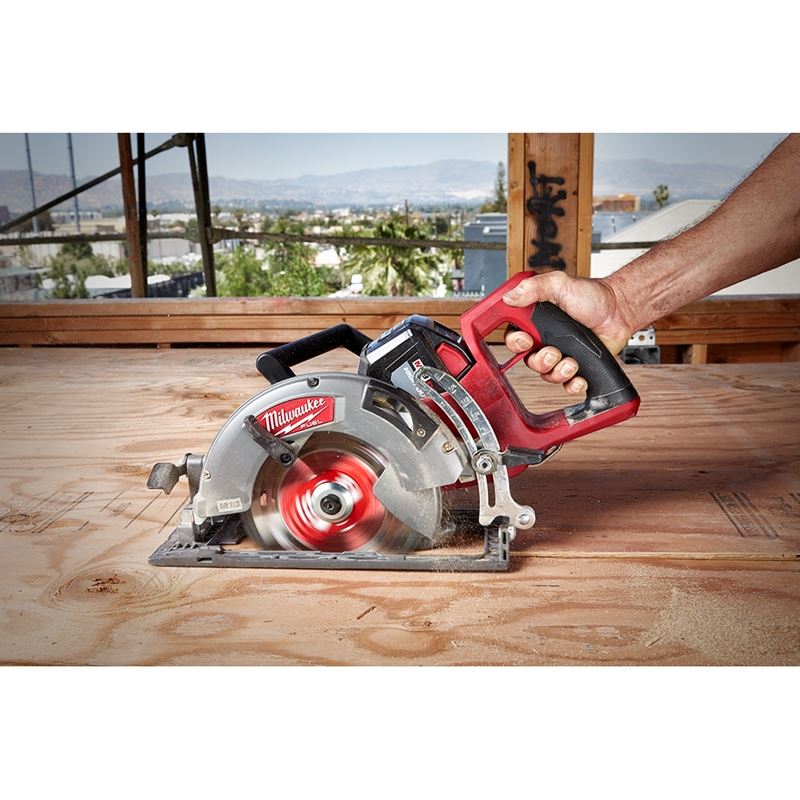 M18 FUEL 18V Brushless Cordless Rear Handle 7-1/4 Inch Circular Saw Kit with 2830 21HD Battery - Powerful Cutting Tool for Woodworking, Framing, and DIY Projects