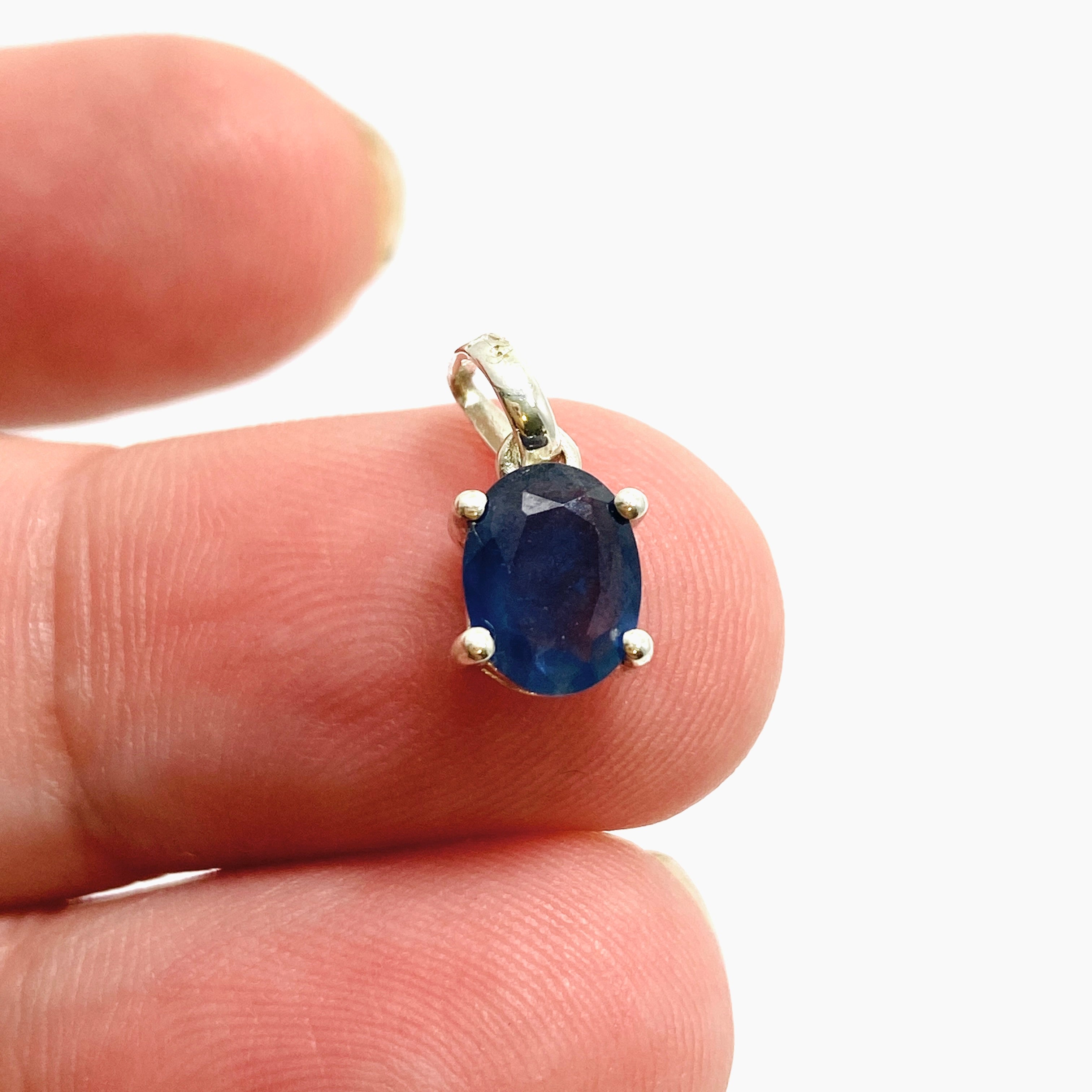 Elegant Sapphire Oval Faceted Pendant Necklace - PPGJ976 - Perfect for Weddings, Anniversaries & Special Occasions