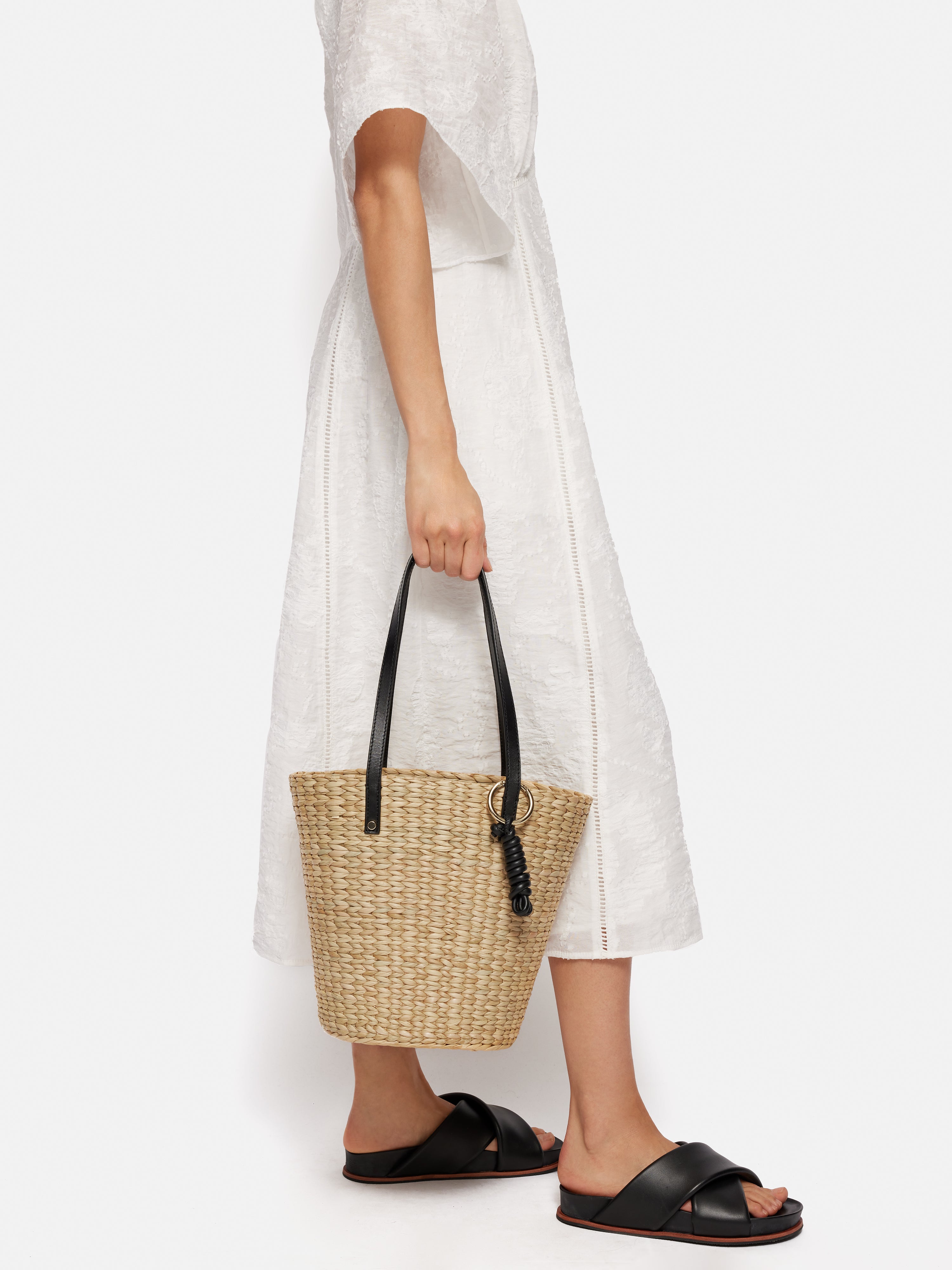 Eco-Friendly Straw Bucket Bag - Natural Woven Handbag for Women | Perfect for Beach, Picnic, and Summer Outings