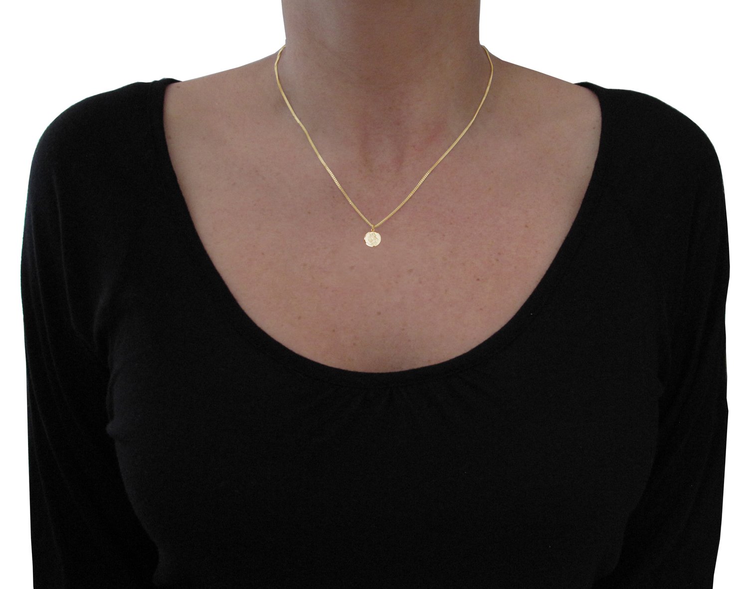 Personalized 9ct Yellow Gold 8mm Round St Christopher Pendant for Boys - Optional Chain Included - Perfect Gift for Baptism, First Communion & Birthdays