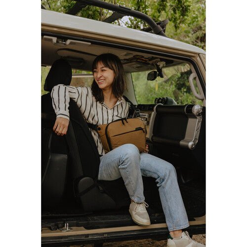 Peak Design Everyday Sling 6L V2 Camera Bag - Waterproof & Lightweight Coyote Brown Crossbody Sling for Photographers, Travel & Daily Commute