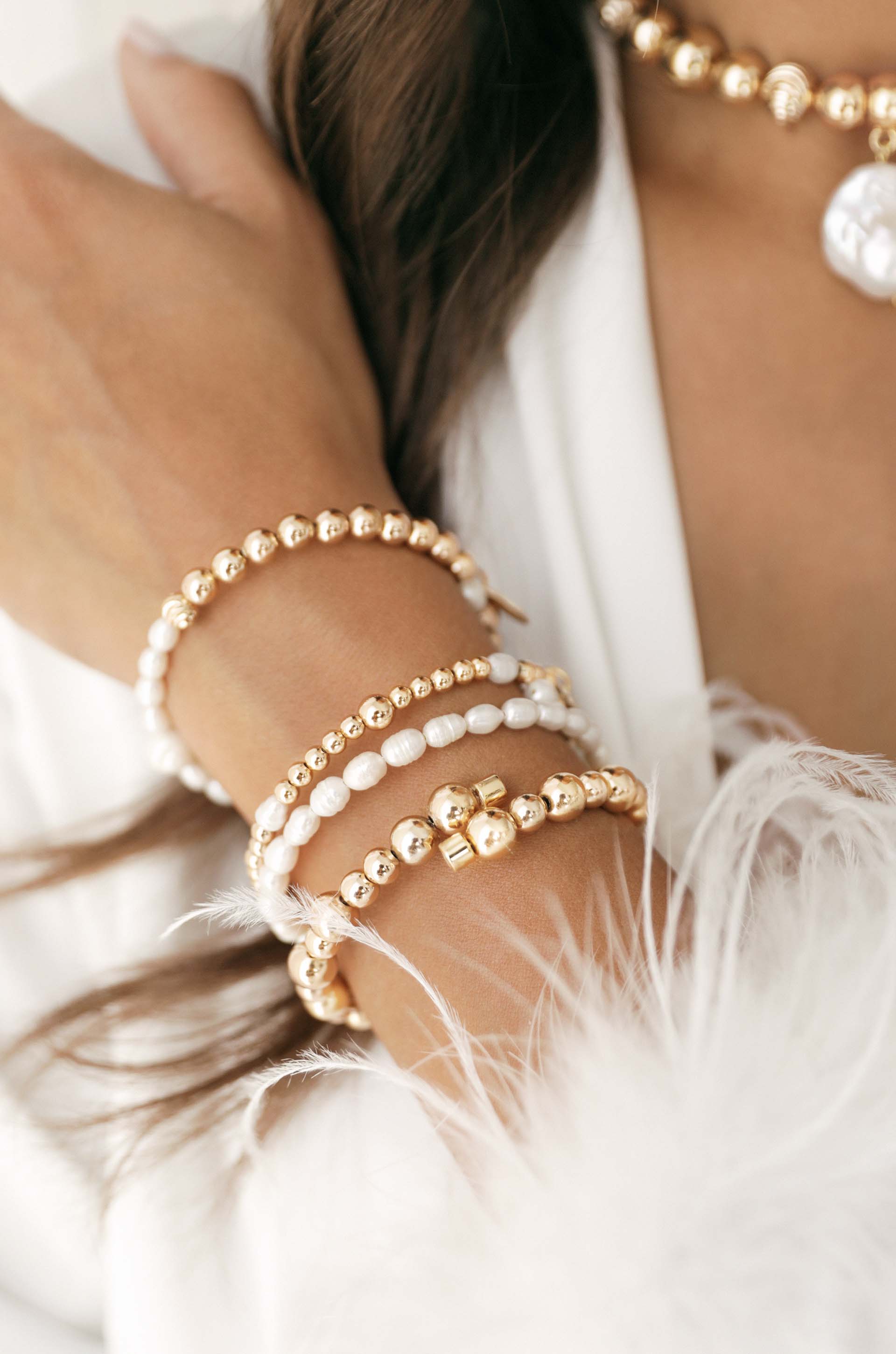 Elegant Freshwater Pearl Bracelet Set for Women - Perfect for Parties, Weddings & Special Occasions