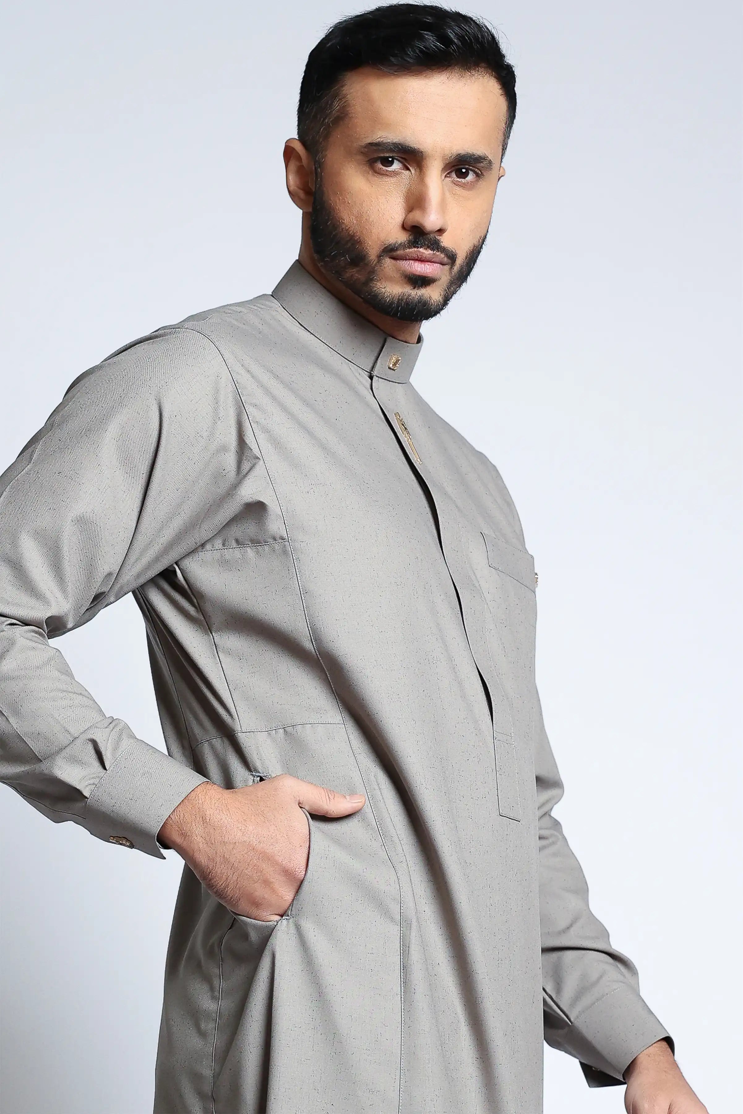 Premium J134 Harbour Fog Thobe - Traditional Arabic Robe for Men - Comfortable & Stylish Islamic Clothing for Prayer, Eid, and Special Occasions