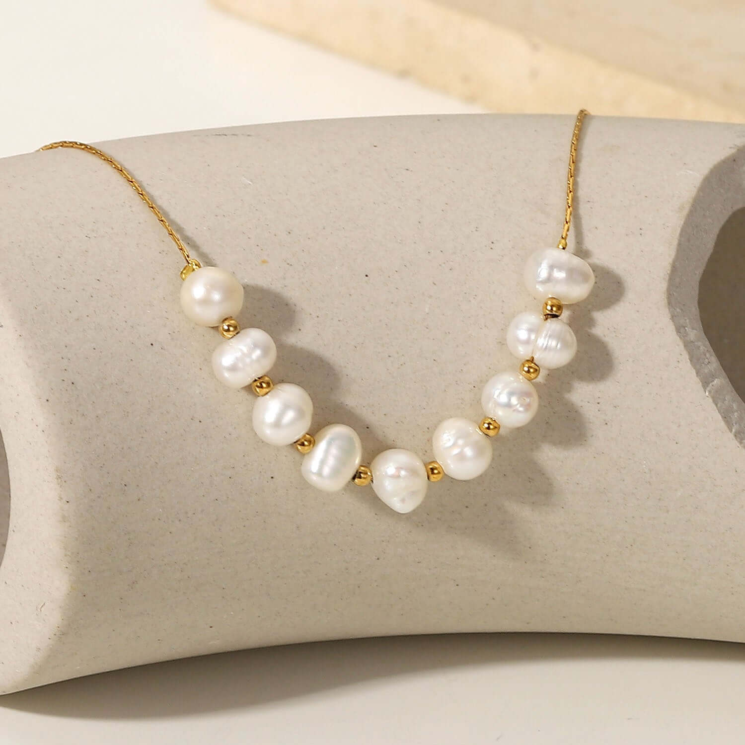 18K Gold Dainty Freshwater Pearl Bead Bracelet for Women - Elegant Minimalist Jewelry Gift for Her | Perfect for Weddings, Parties & Everyday Wear (JDB173)