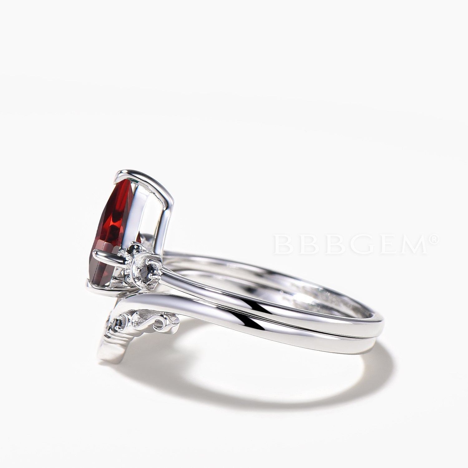 Natural Garnet & Black Spinel Engagement Ring - Celestial Bridal Set for Women | Handmade Wedding Jewelry, Unique Promise Ring, Anniversary Gift for Her | Perfect for Proposals, Weddings & Special Occasions