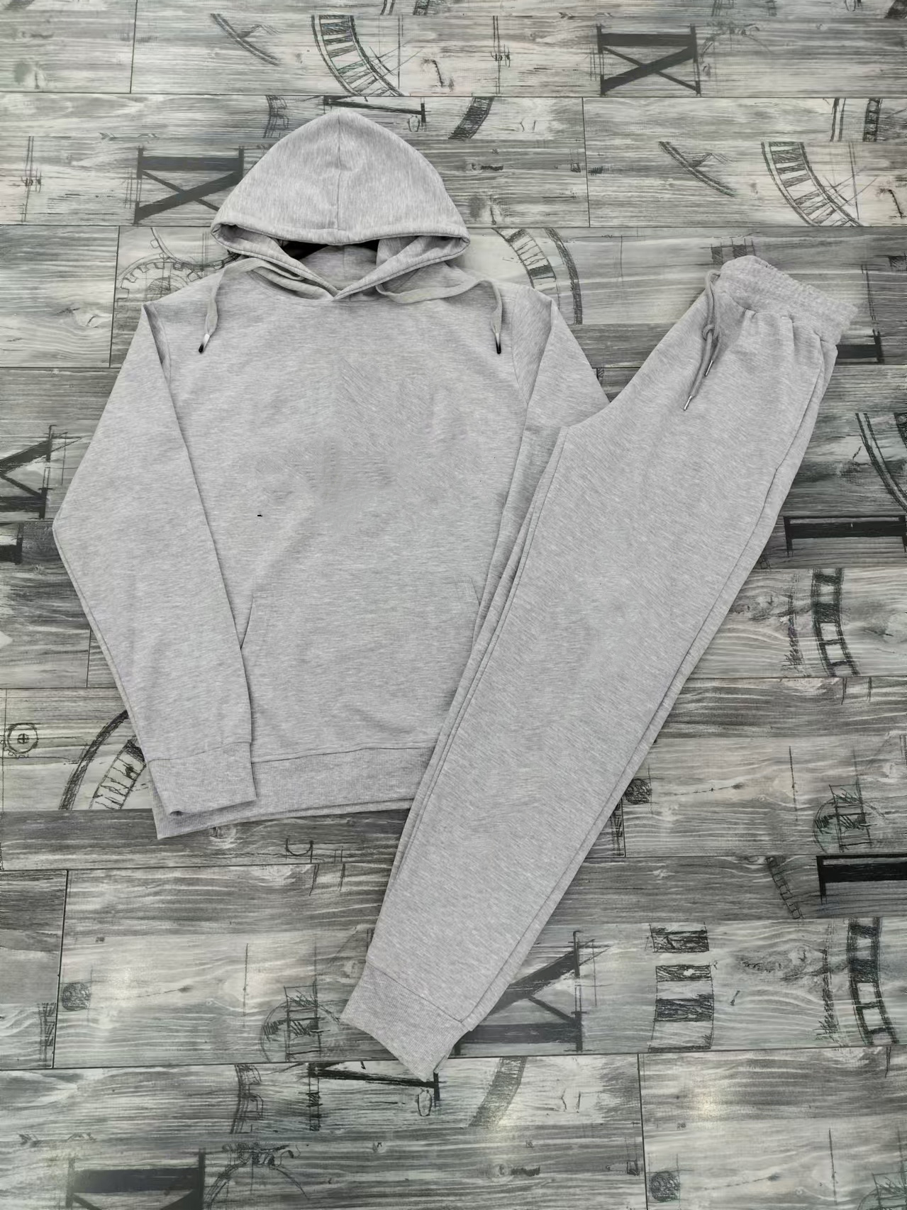 Men's 2-Piece Sports Casual Suit - Comfortable & Stylish Active Wear for Gym, Workout, and Everyday Use