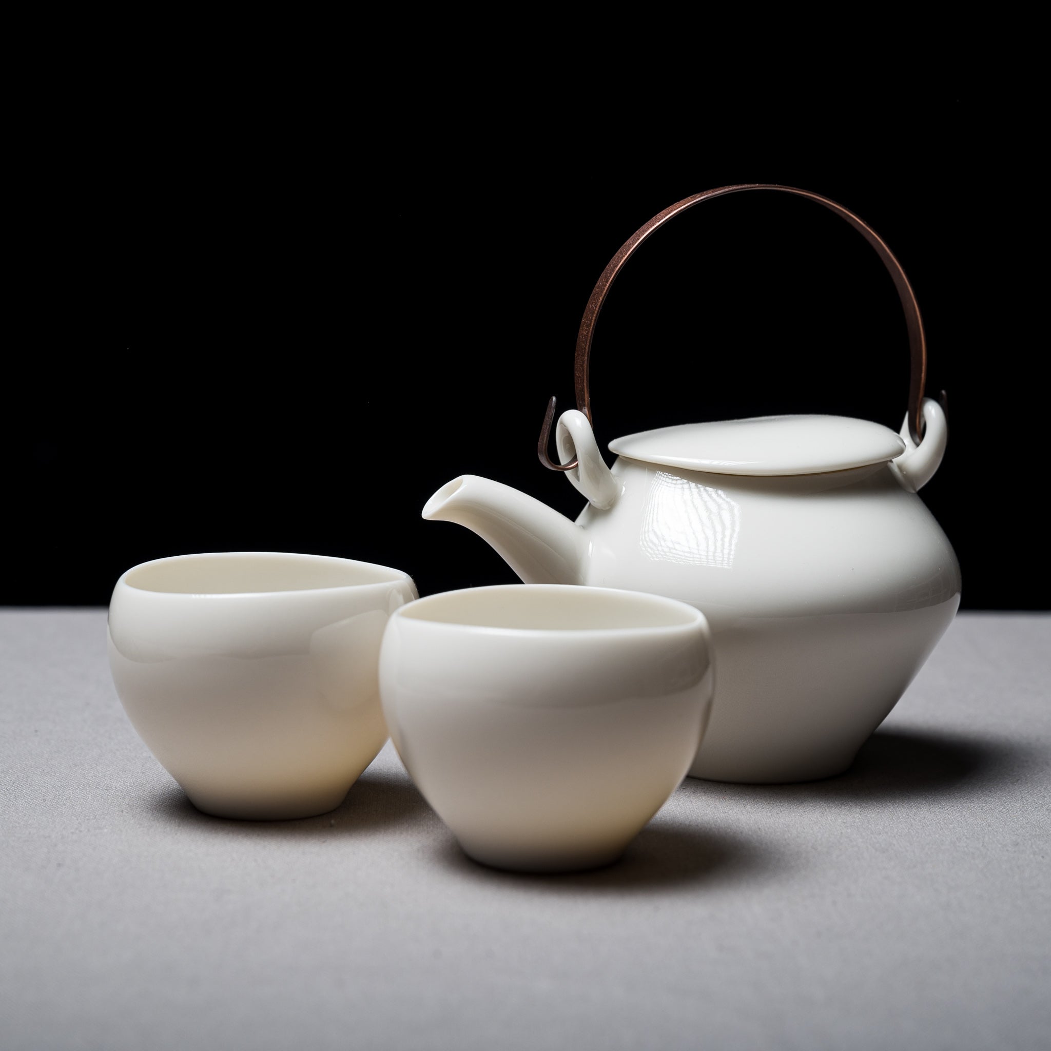 Premium Sou Sou Teapot Set with 2 Cups - Japanese Ceramic Tea Pot for Green Tea & Herbal Infusions - Perfect for Home Tea Ceremonies & Relaxing Afternoons