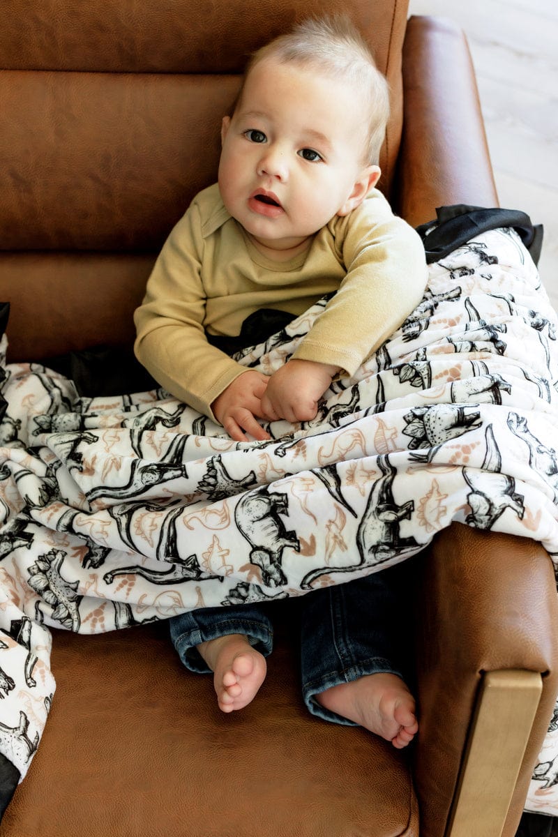 Soft and Cozy Big Dino Blanket - Fluffy Dinosaur Themed Throw for Kids & Adults - Perfect for Bedroom, Couch, Movie Nights & Camping
