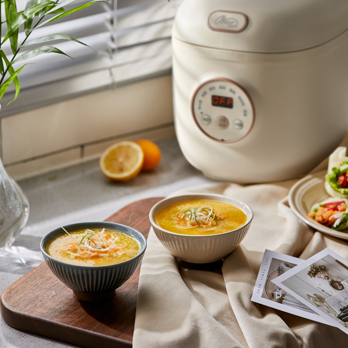 Bear MRC 012CW 1.2L Mini Rice Cooker - Perfect for Dorm Rooms, Small Kitchens & Travel | Compact Electric Rice Steamer with Non-Stick Pot