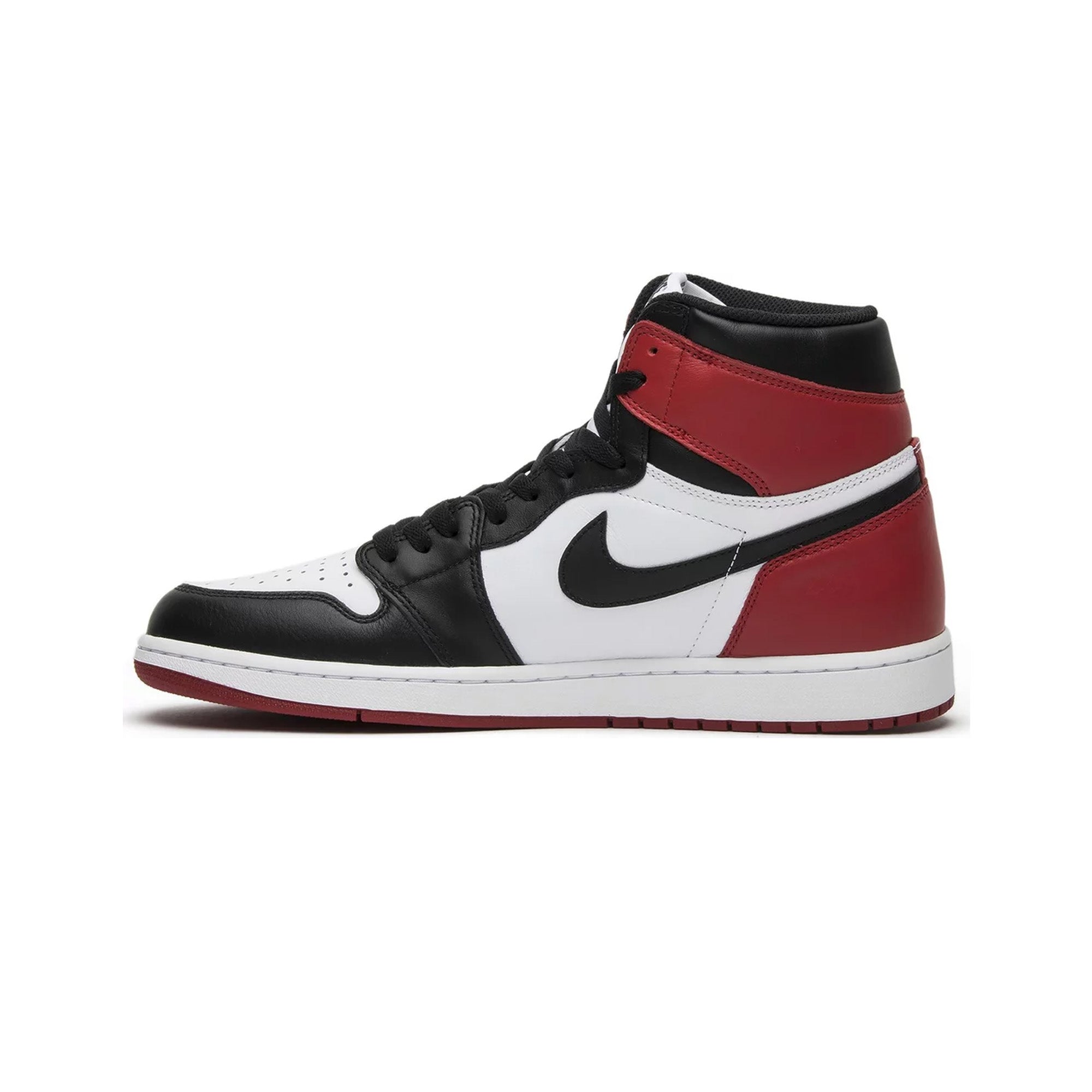 Air Jordan 1 Retro 'Black Toe' Sneakers (2016) - Men's Basketball Shoes for Streetwear & Casual Style | Perfect for Sneaker Collectors & Urban Fashion