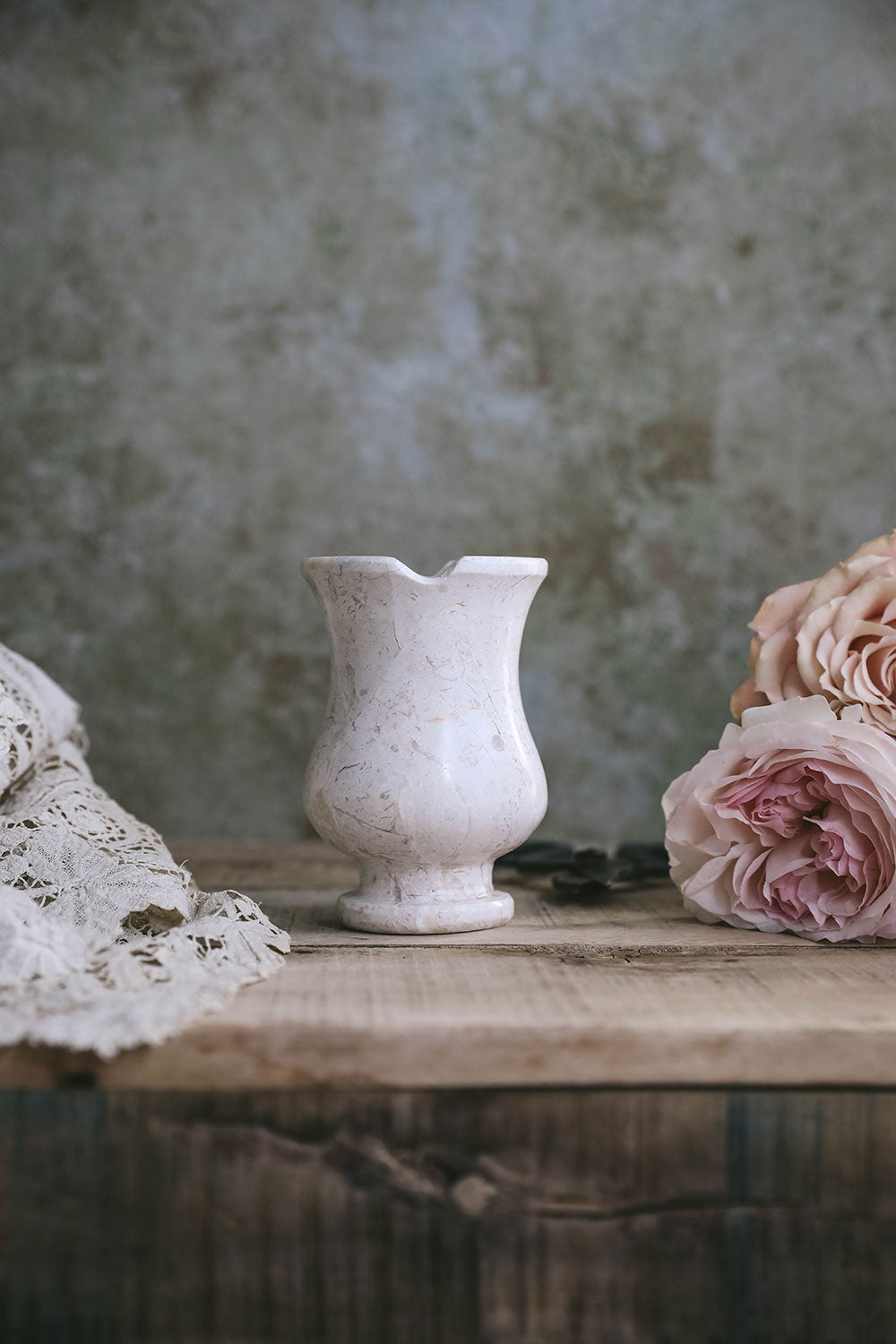 Elegant Small Marble Tulip Vase - Handcrafted Home Decor for Centerpieces, Wedding Decorations & Tabletop Displays
