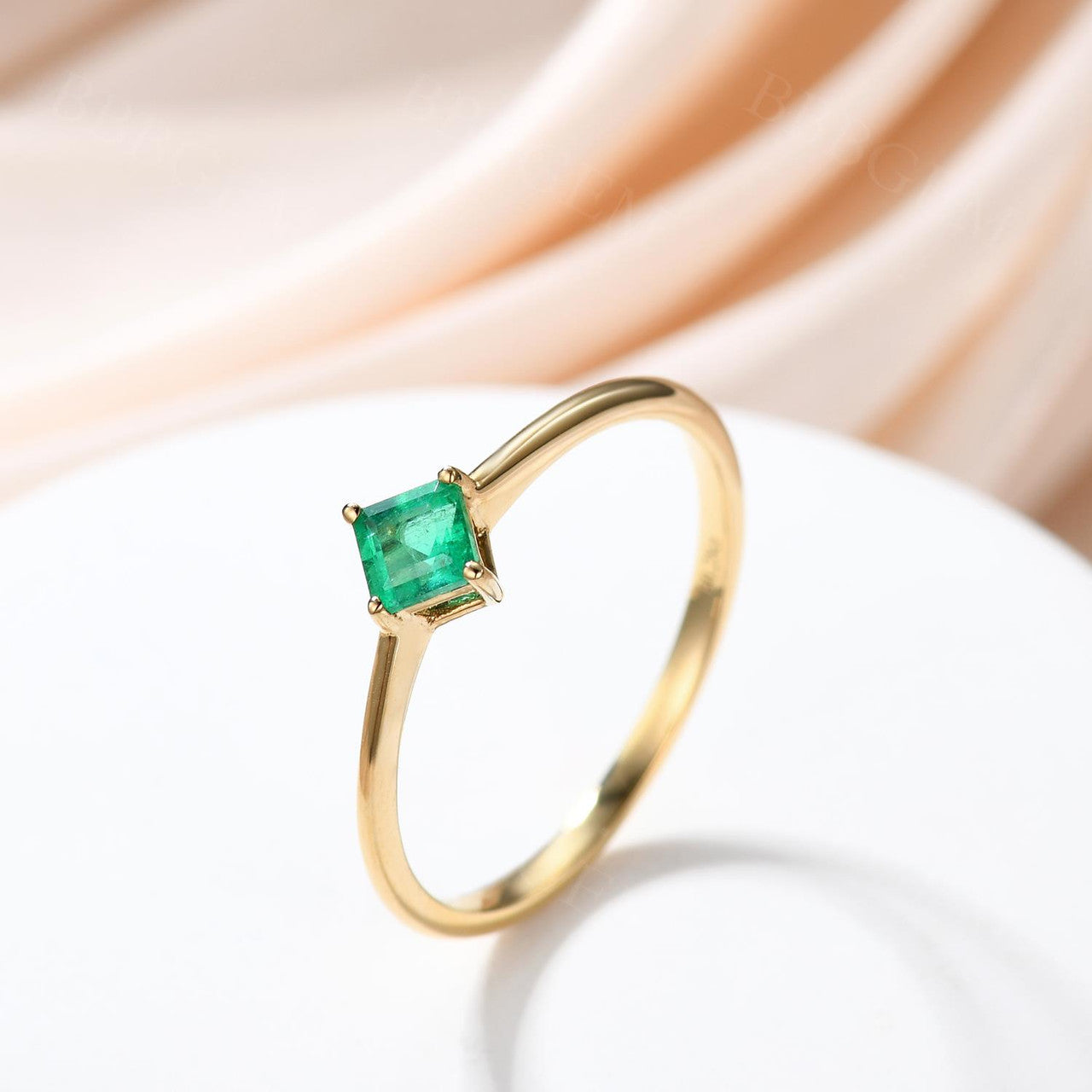 3.5mm Square Princess Cut Natural Emerald Dainty Ring - 18K Yellow Gold Solitaire Thin Band (0.28ct) - Perfect for Engagement, Anniversary & Everyday Elegant Jewelry