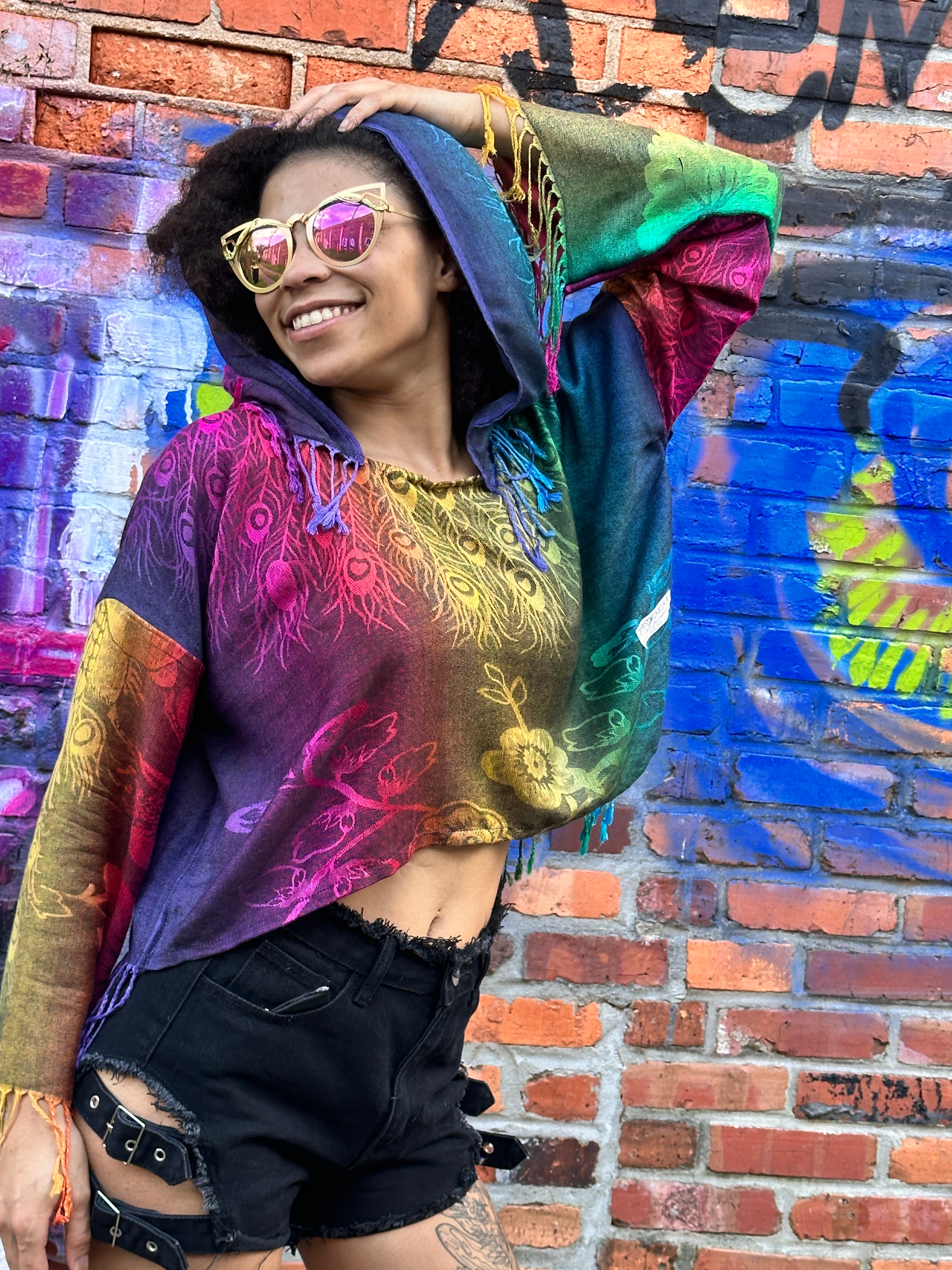 PASH LS CROP TOP - Black & Grey Paisley Print Long Sleeve Shirt for Women | Trendy Fall Fashion | Perfect for Casual Outings, Date Nights & Music Festivals