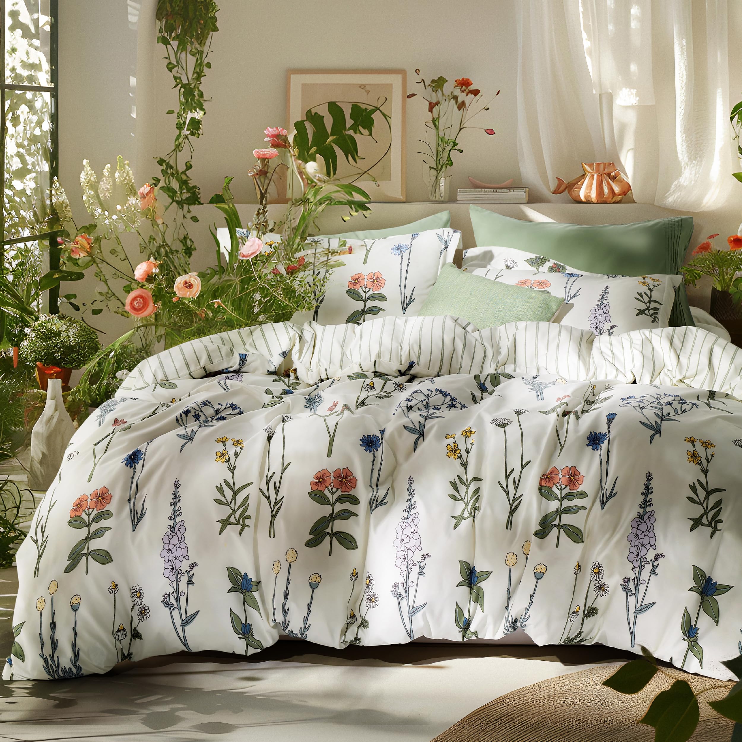 Bedsure Queen Size Comforter Set - 3 Piece Soft Reversible Floral Bedding with Coconut White Botanical Flowers Design & 2 Pillow Shams | Perfect for Master Bedroom, Guest Room & Cozy Home Decor