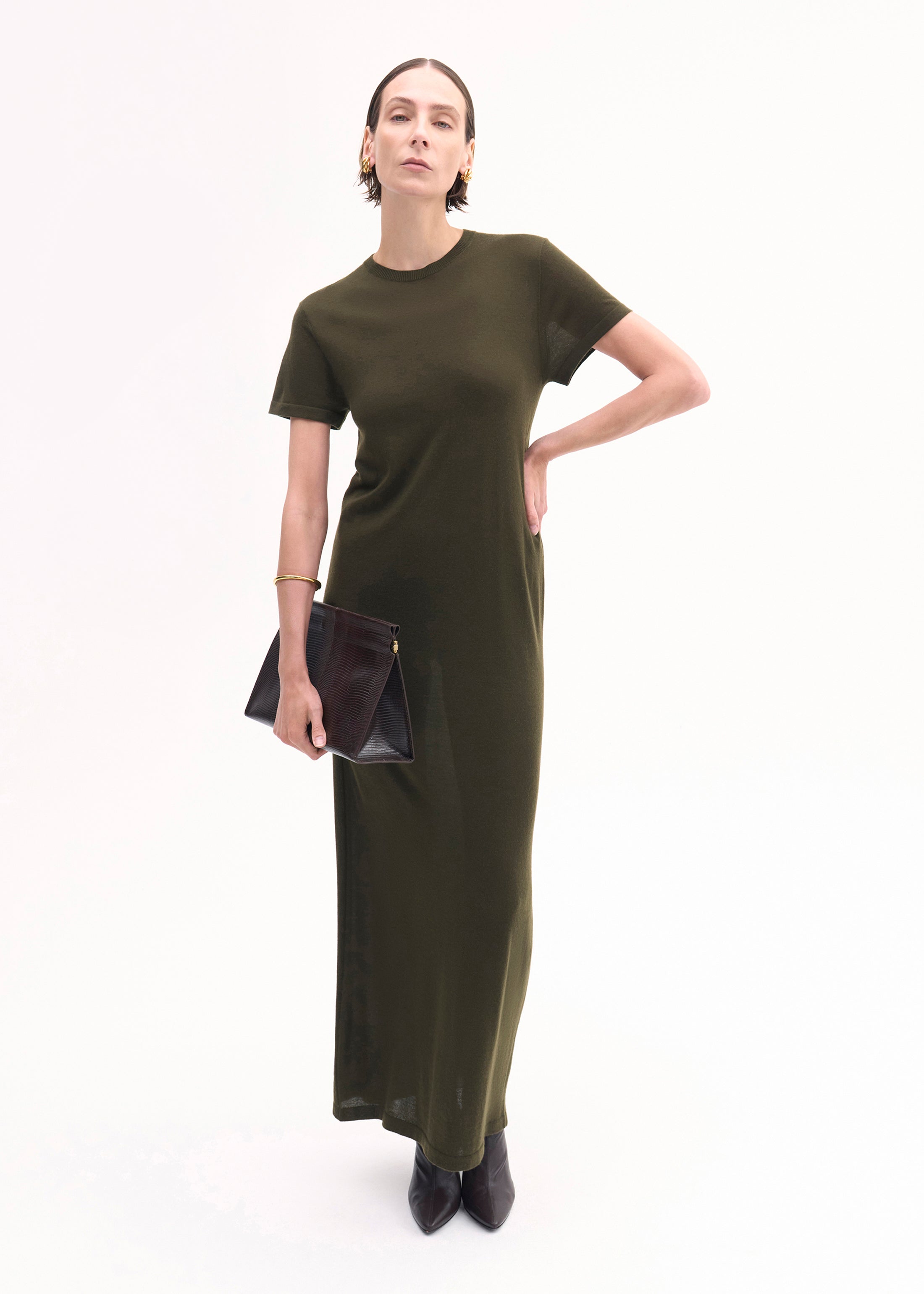 Luxury Fine Cashmere T-Shirt Dress in Olive Green - Soft & Comfortable Women's Casual Wear for Everyday, Office & Travel