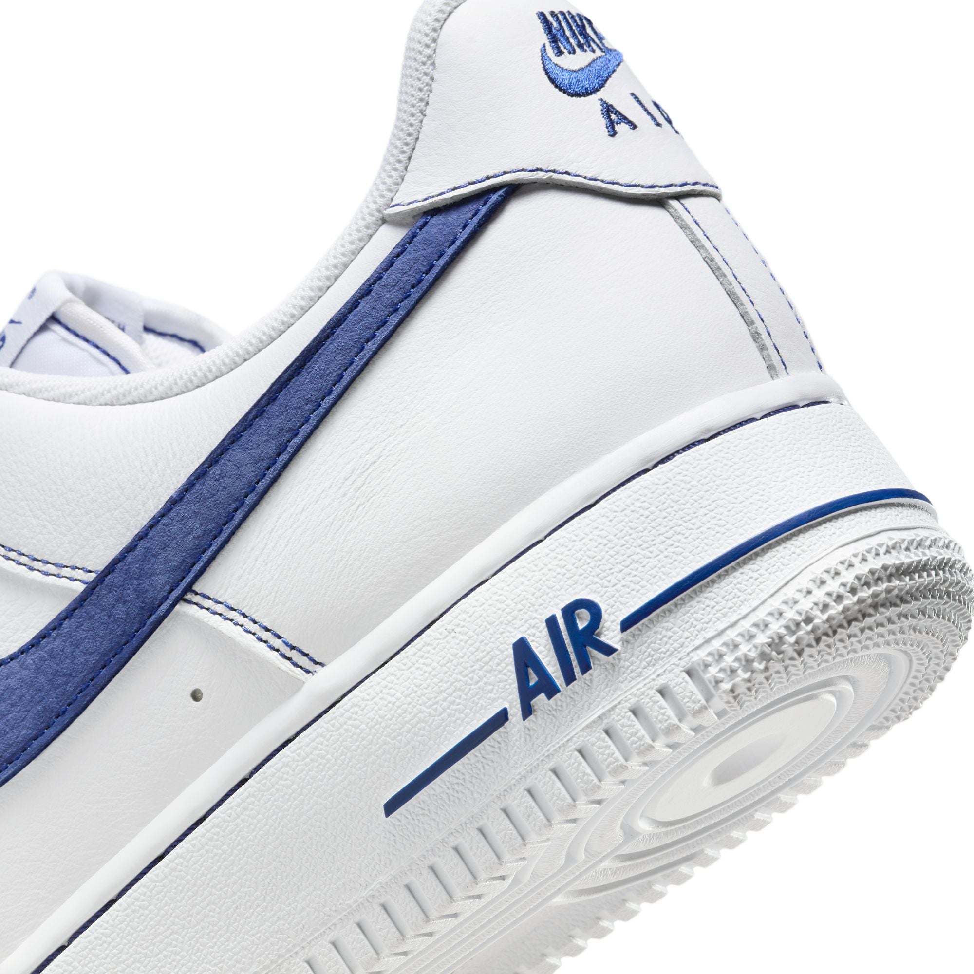 Men's Nike Air Force 1 '07 LV8 Sneakers - Lightweight Comfortable Basketball Shoes for Men - Perfect for Casual Wear, Gym & Street Style