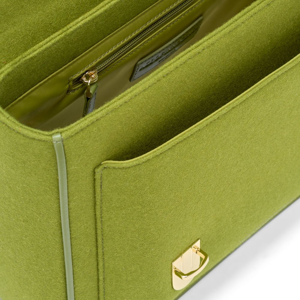Premium Boston Wool Green Scarf - Soft & Warm Winter Accessory for Men & Women - Perfect for Cold Weather, Outdoor Activities & Fashion Layering