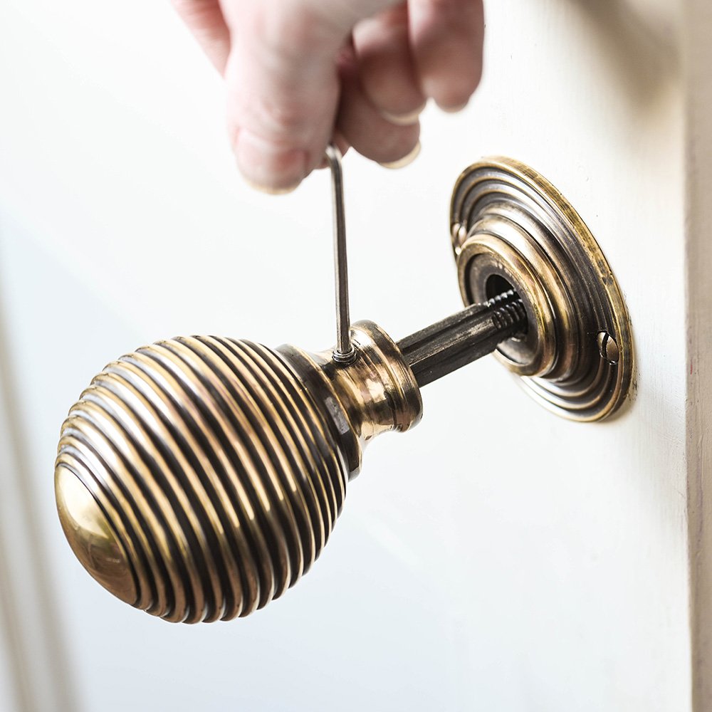 Vintage Antique Brass Beehive Door Knobs - Large Size for Classic Home & Cabinet Doors - Perfect for Farmhouse, Victorian, and Rustic Interior Decor