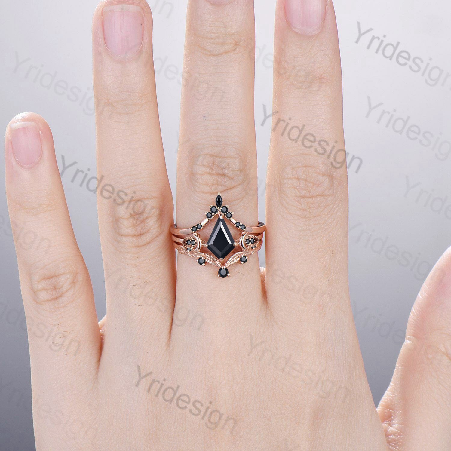Natural Black Onyx Engagement Ring Set - Art Deco Kite Cut Black Gemstone Moon Wedding Ring - Vintage Anniversary Gift for Women - Bridal Jewelry Set for Weddings, Proposals & Special Occasions