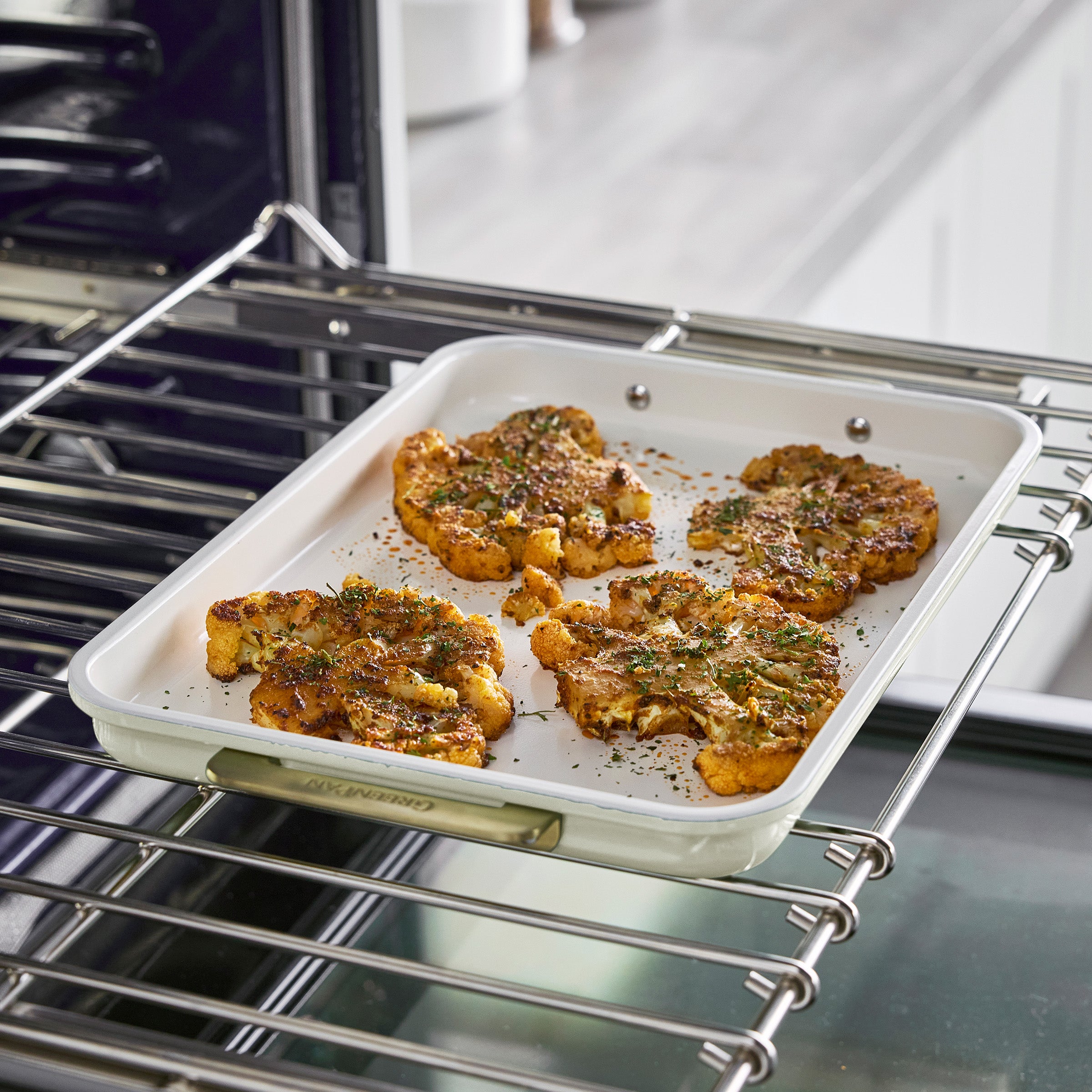 Premium Reserve Bakeware 13 x 9 Inch Nonstick Quarter Sheet Pan - Heavy Duty Carbon Steel Baking Tray for Cookies, Roasting, and Sheet Cakes | Perfect for Home Baking, Meal Prep, and Holiday Cooking