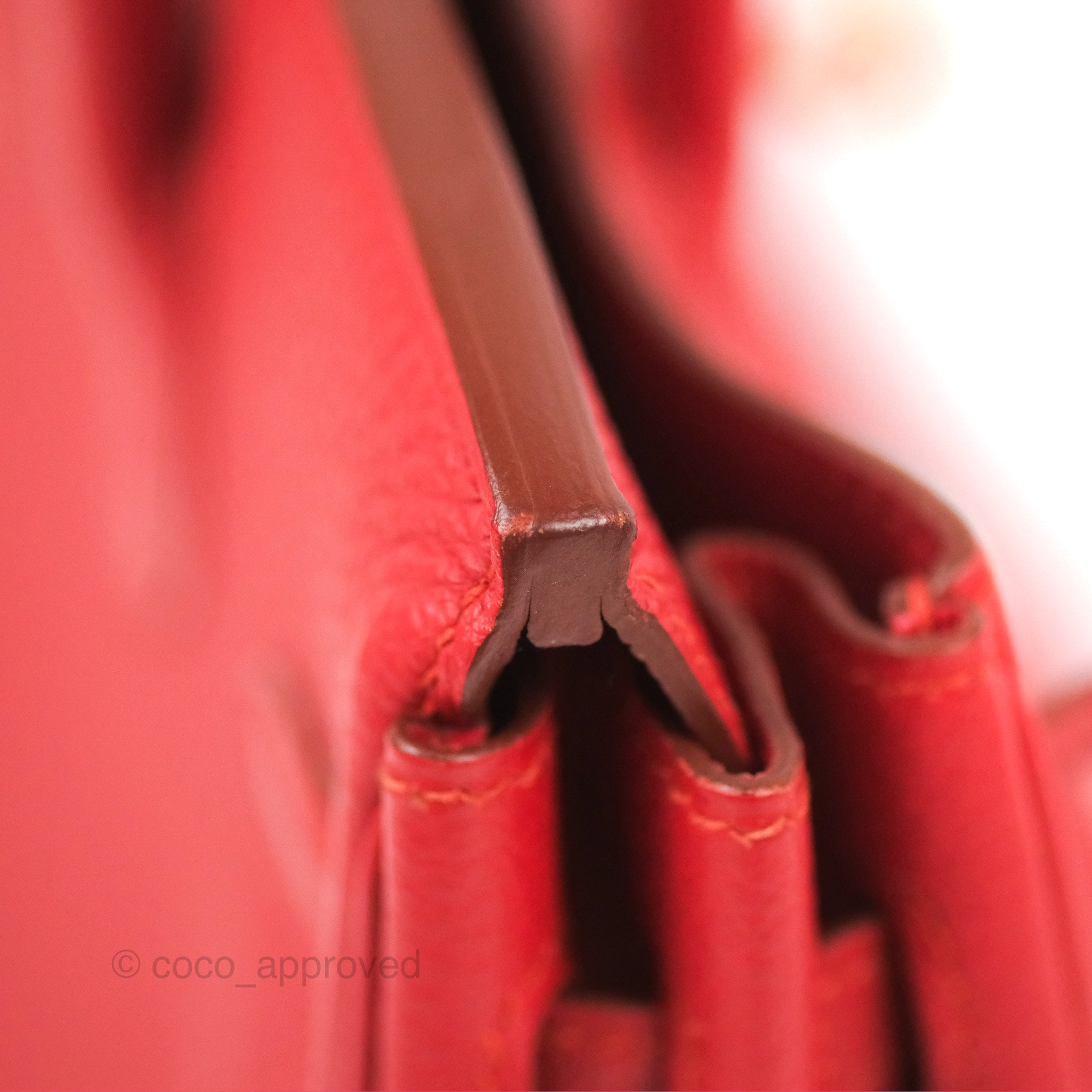 Hermes Birkin 25 Togo Leather Handbag in Rouge Vermillon with Gold Hardware - Luxury Designer Purse for Women, Perfect for Work, Travel & Special Occasions