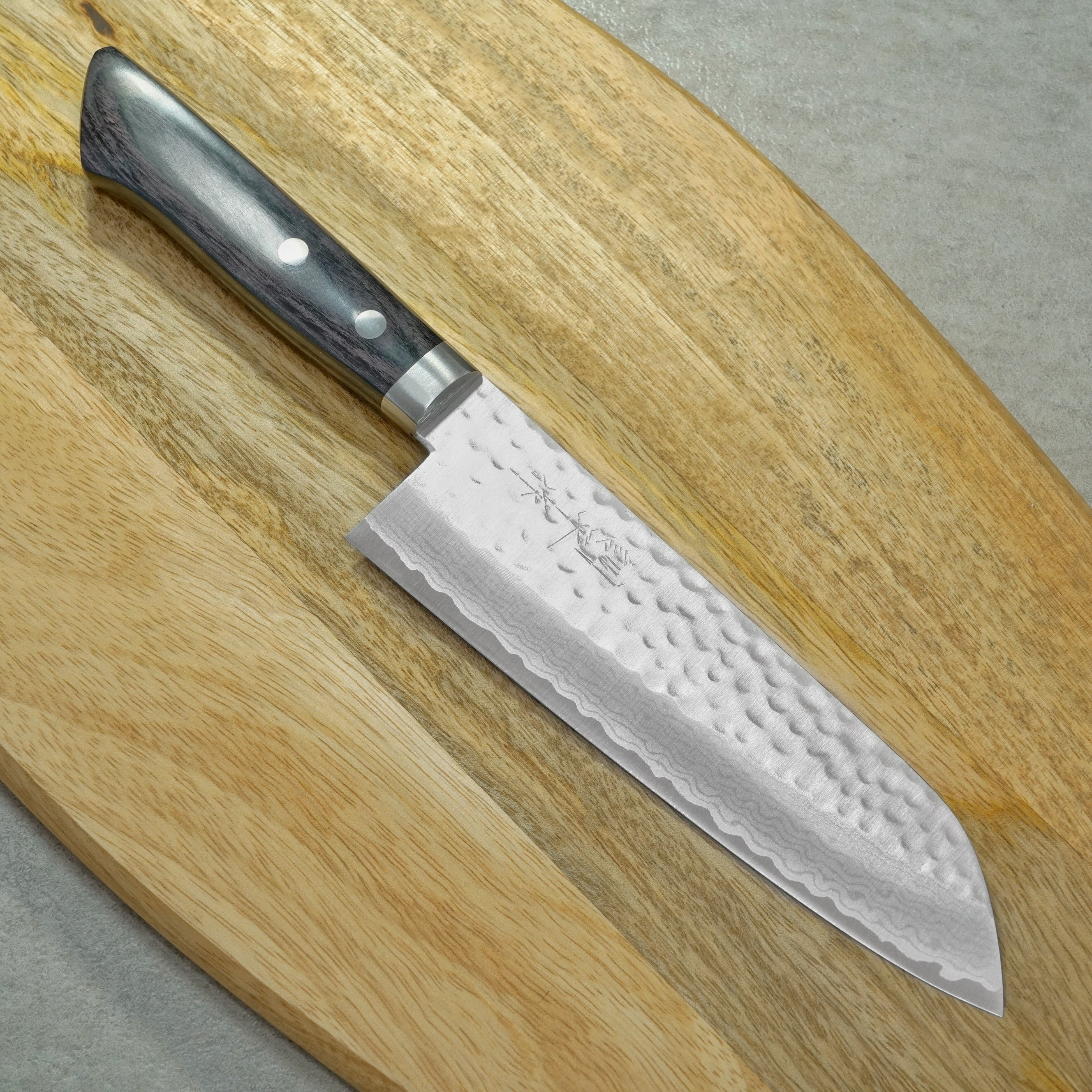Premium Masutani VG10 Hammered Damascus Santoku Knife - 7