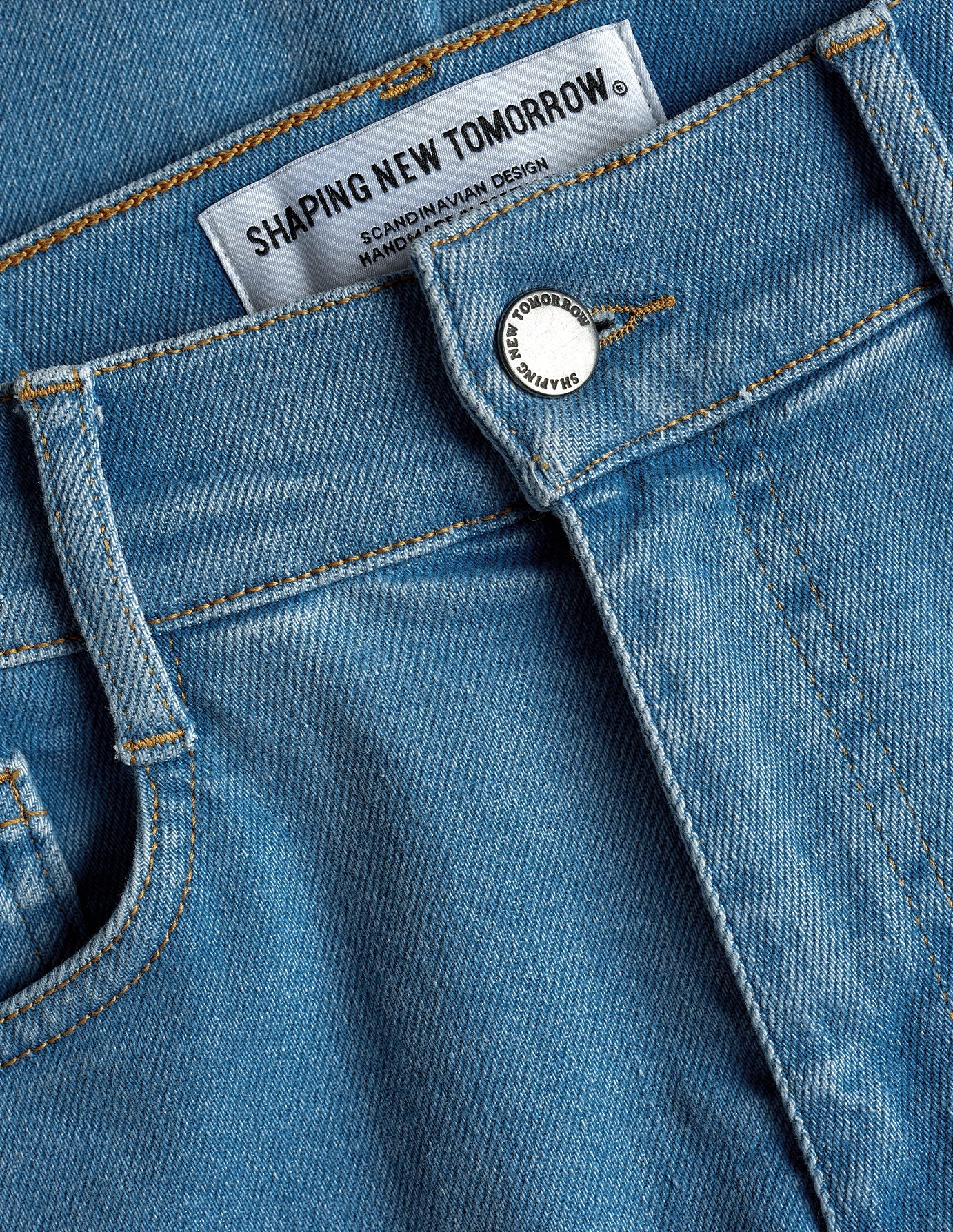 Classic Slim Fit Light Blue Jeans for Men & Women - Perfect for Casual Wear, Date Night & Everyday Outfits